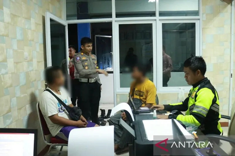 Polisi Bojonegoro Amankan Sopir Bus Terlibat Cekcok dengan Pengendara