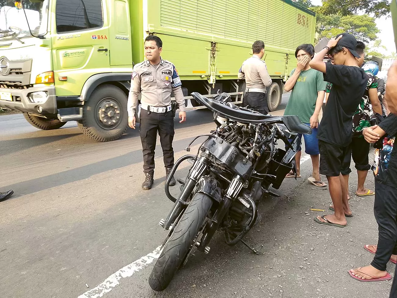 Potret Dokter Asal Surabaya, Korban Kecelakaan Maut Moge dengan Innova di Probolinggo, Tinggalkan 2 Anak Masih Kecil