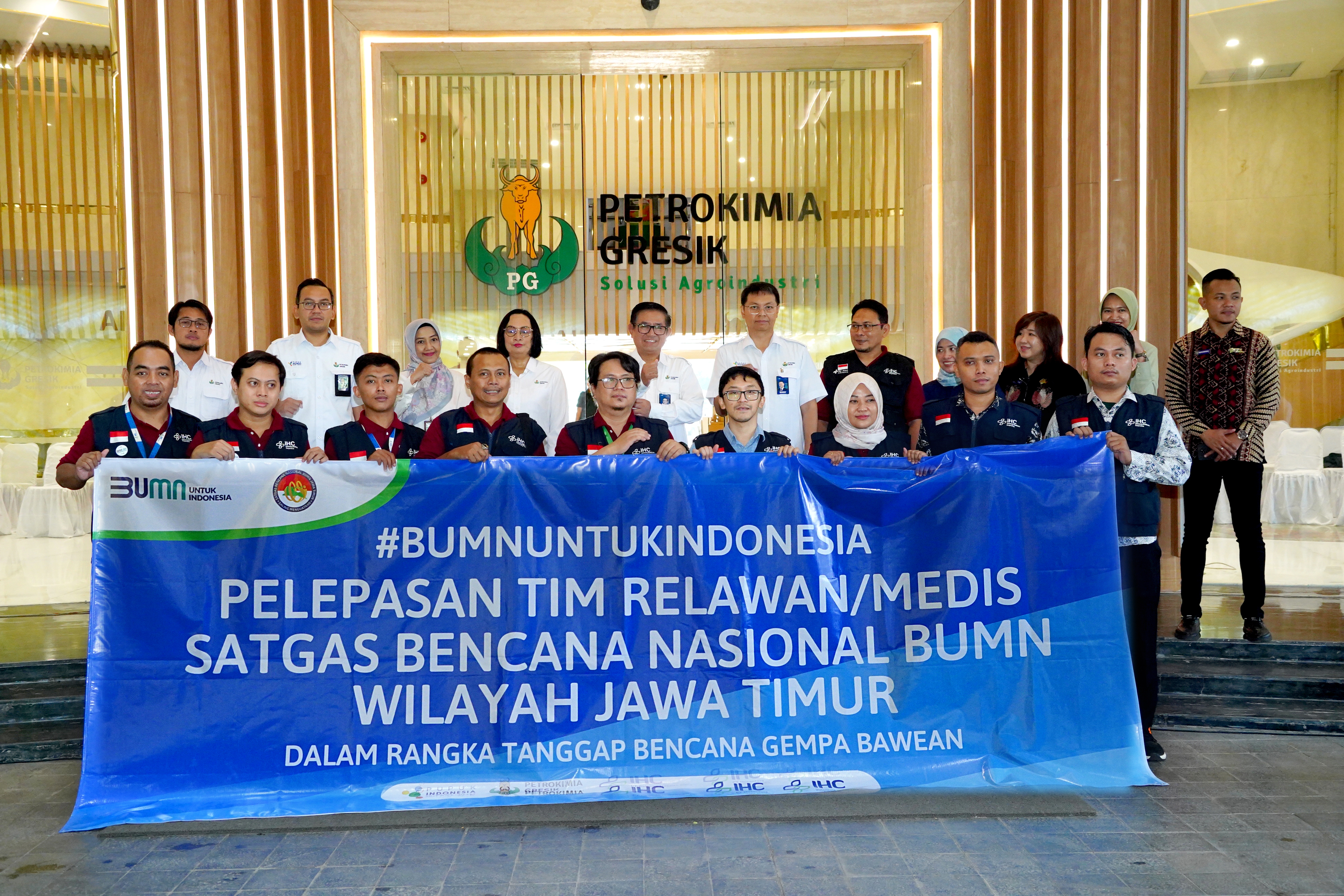 Lima Belas Hari Mengabdi, Tim Medis Satgas Bencana Nasional BUMN Wilayah Jawa Timur Tangani Lebih Dari 2.100 Warga Terdampak Gempa di Bawean