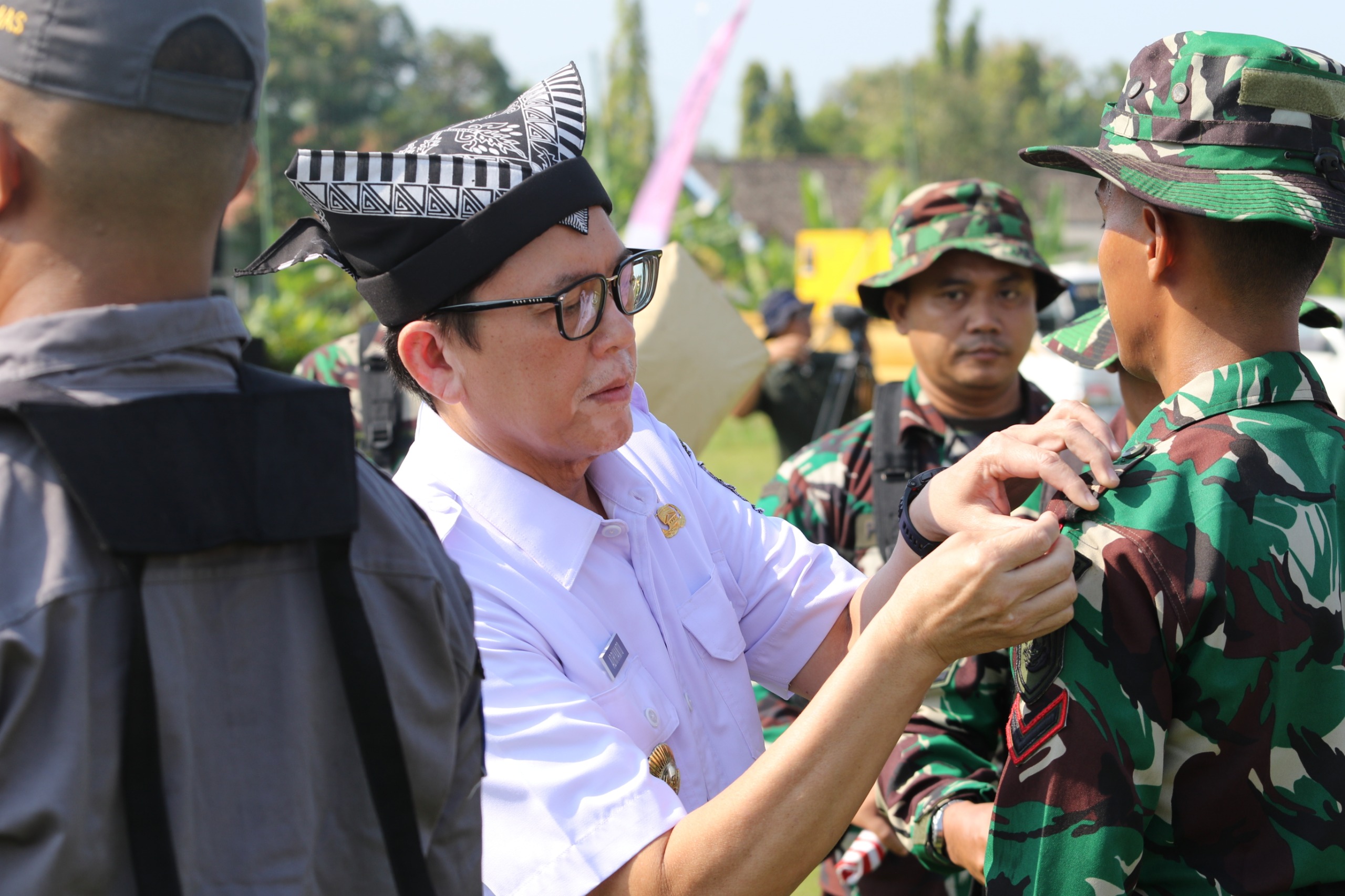 Pimpin Upacara Pembukaan TMMD, PJ Bupati Bojonegoro Berpesan untuk Terus Dukung Pelaksanaan Program
