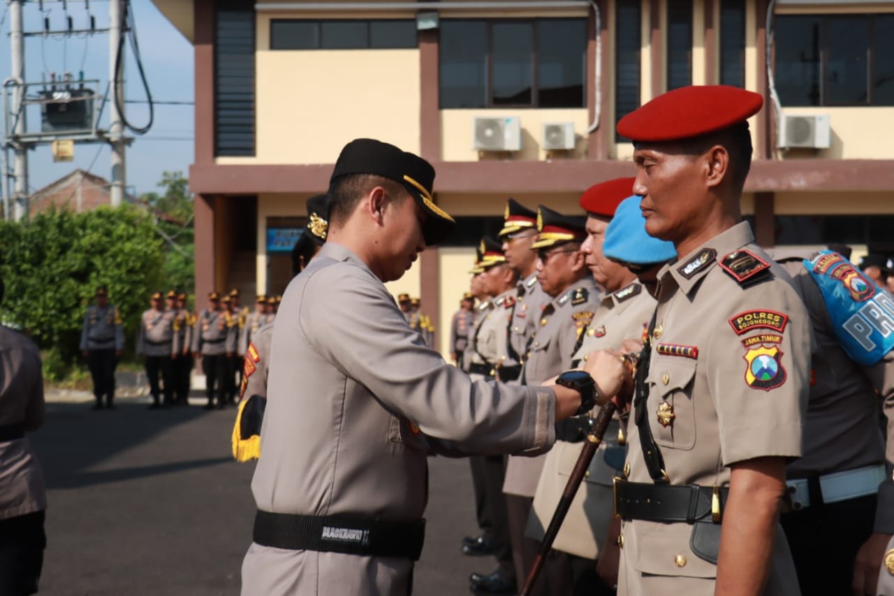 Pimpinan Sertijab, Kapolres Bojonegoro Rombak Tiga PJU dan Dua Kapolsek