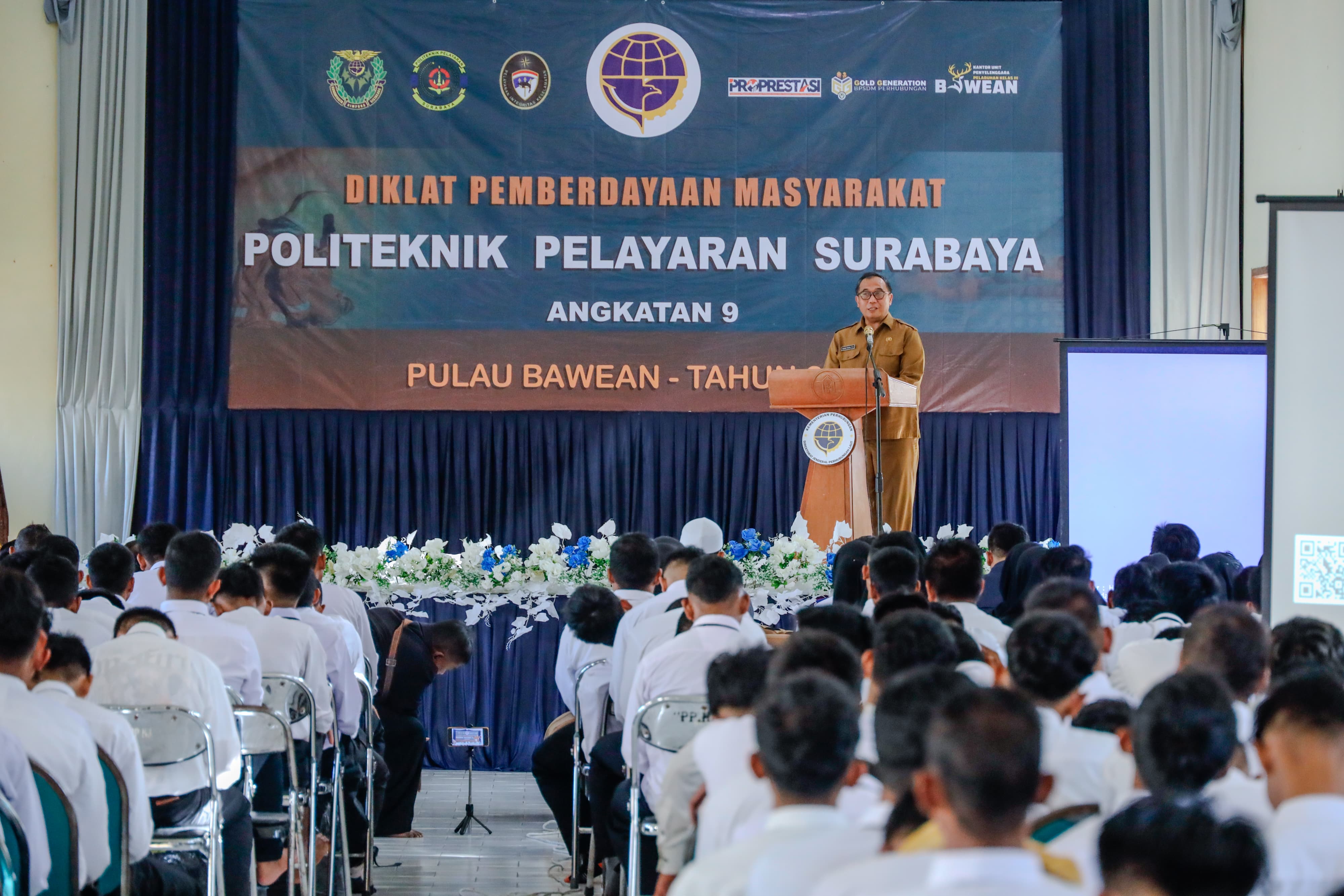 Sekda Gresik Achmad Washil Buka Diklat Pemberdayaan Masyarakat