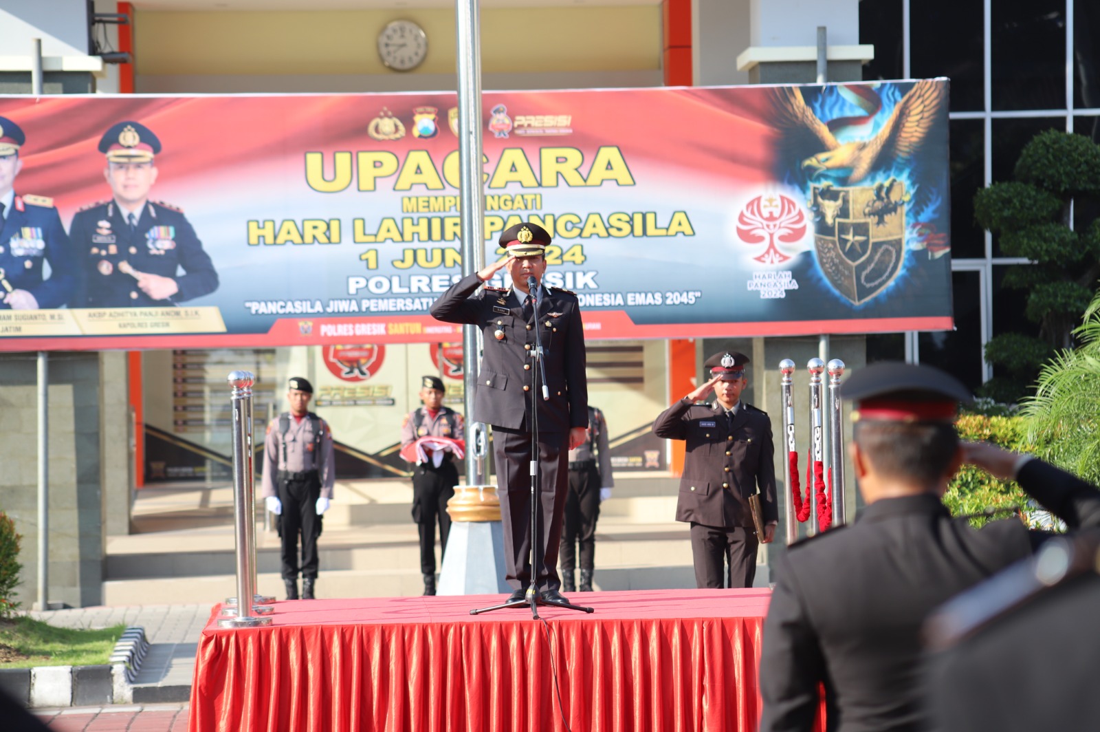 Polres Gresik Gelar Upacara Hari Lahir Pancasila 2024