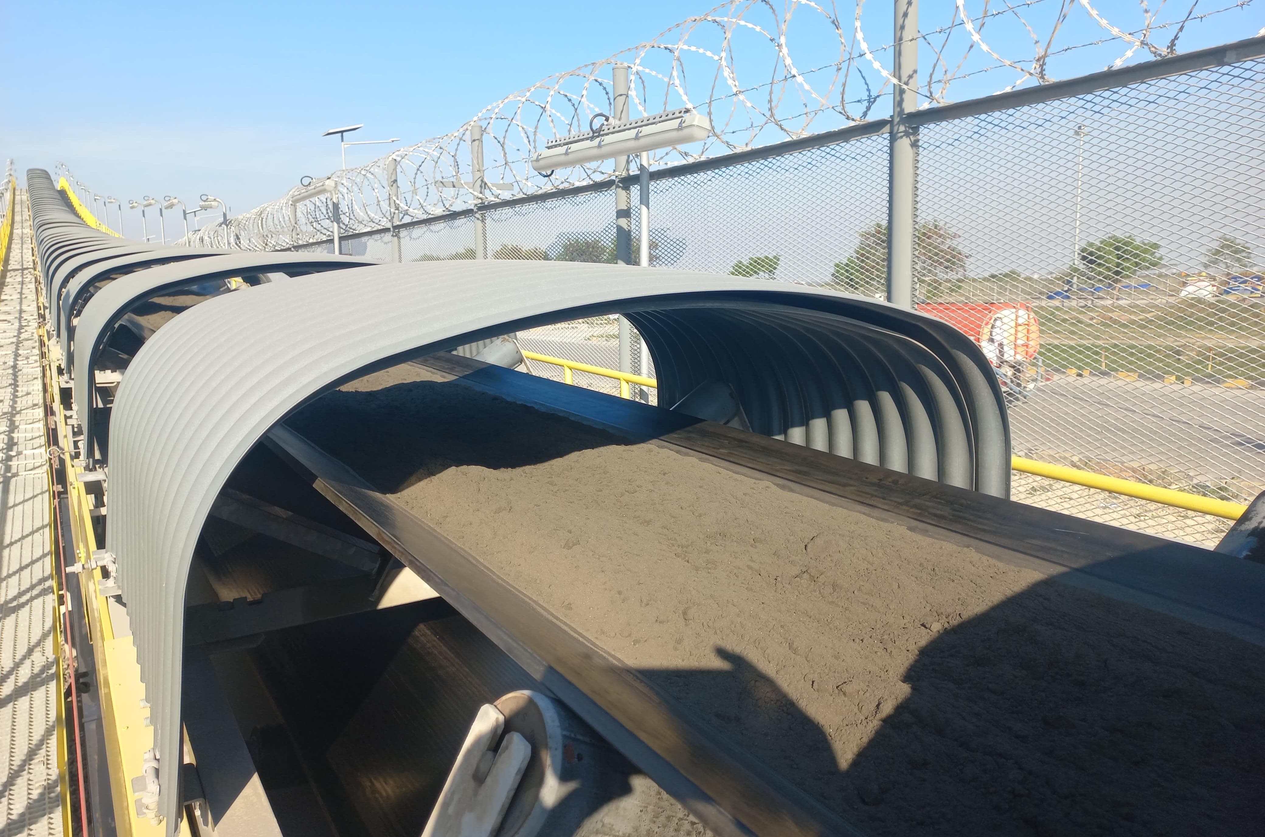 Konsentrat Tembaga Perdana Tiba di Smelter Baru Freeport Manyar Gresik