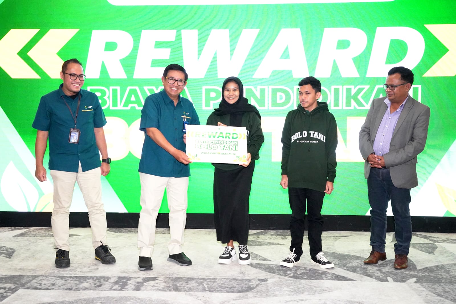 Regenerasi Petani Indonesia, Petrokimia Luncurkan 52 Taruna Makmur dan Biaya Pendidikan Bolo Tani