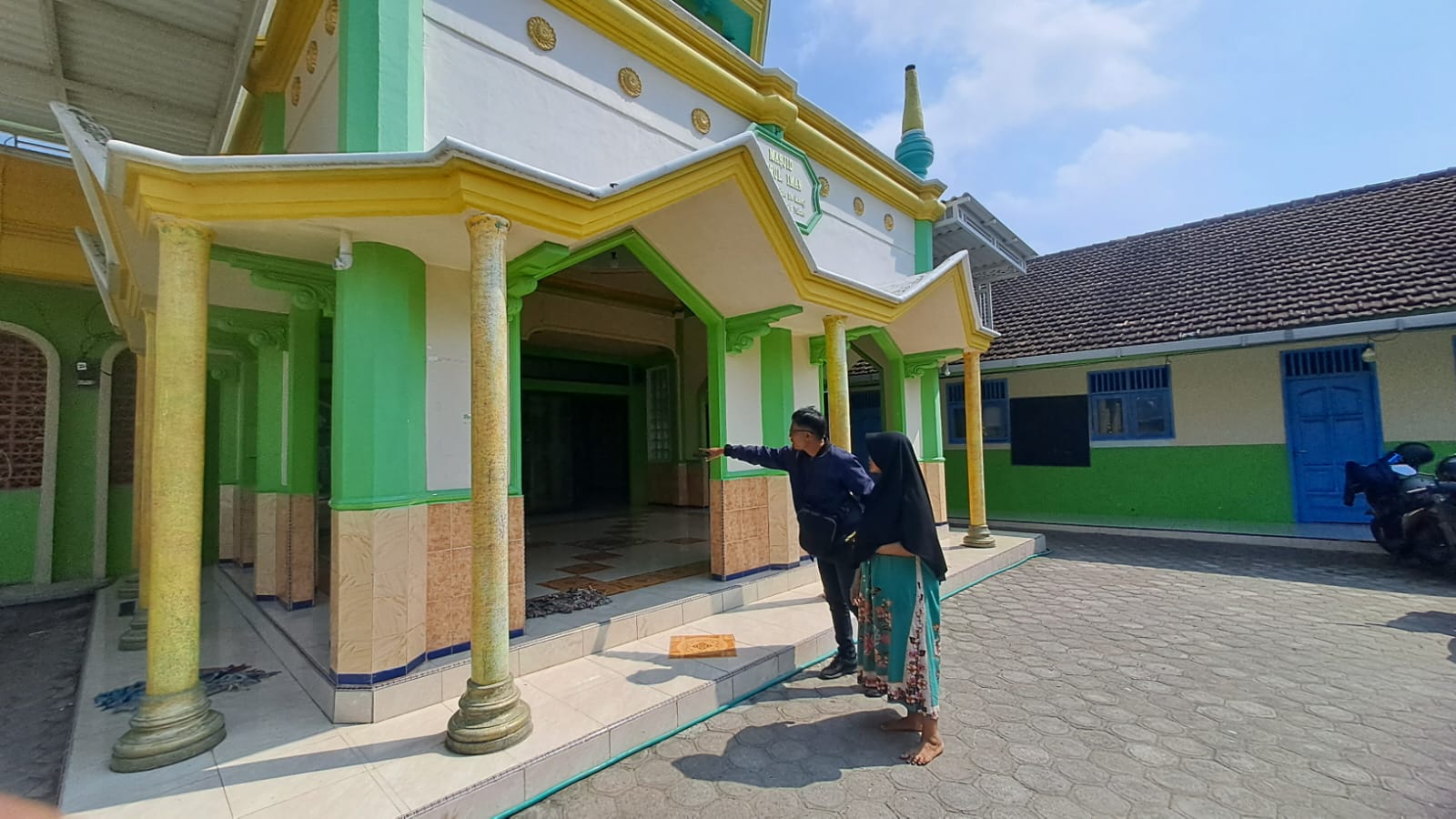 Sempat Kejar-Kejaran, Maling Kotak Amal di Tuban Babak Belur Dihajar Warga