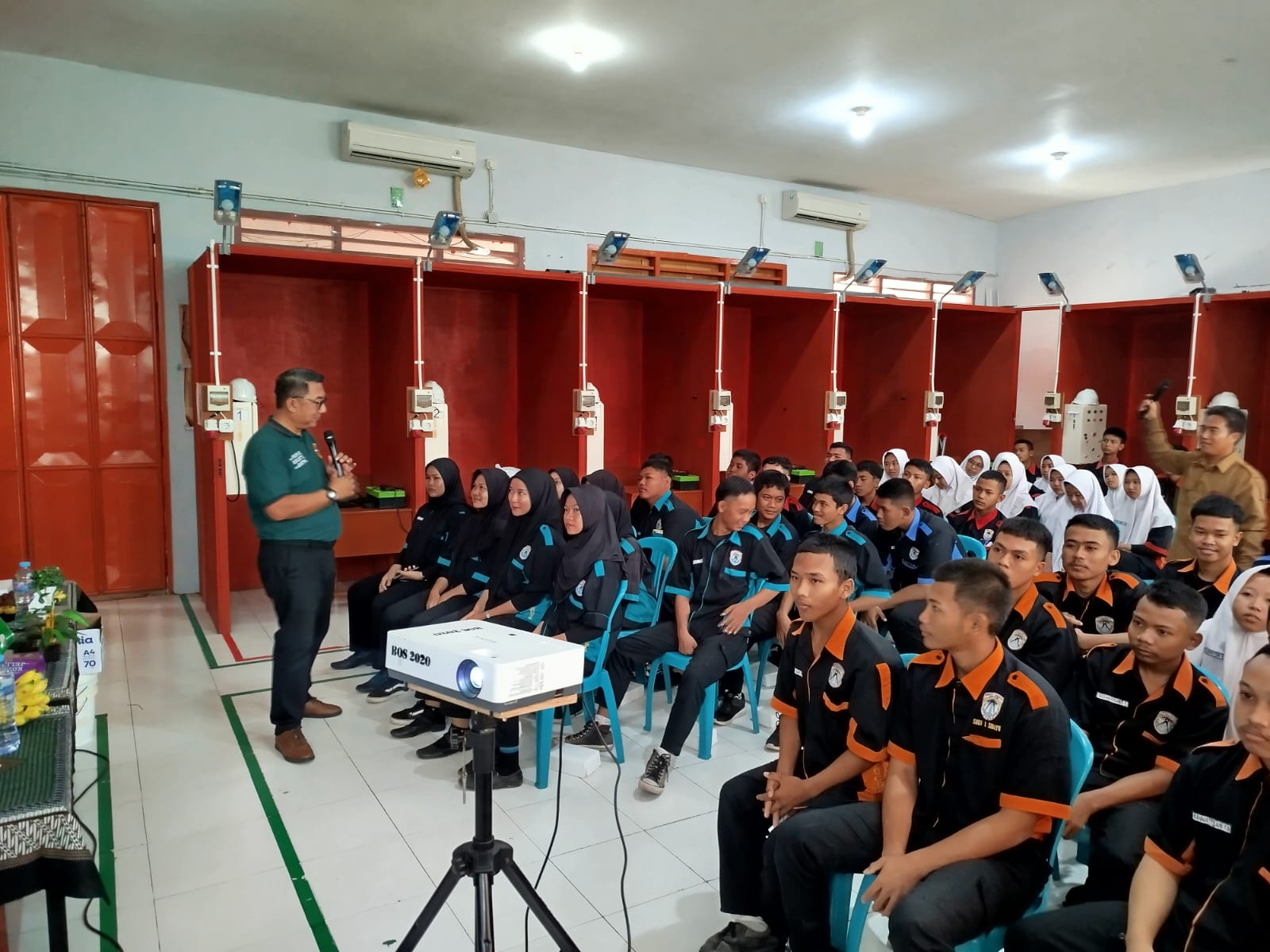 PT Smelting Ajak Pelajar Bersama-sama Lawan Hoaks