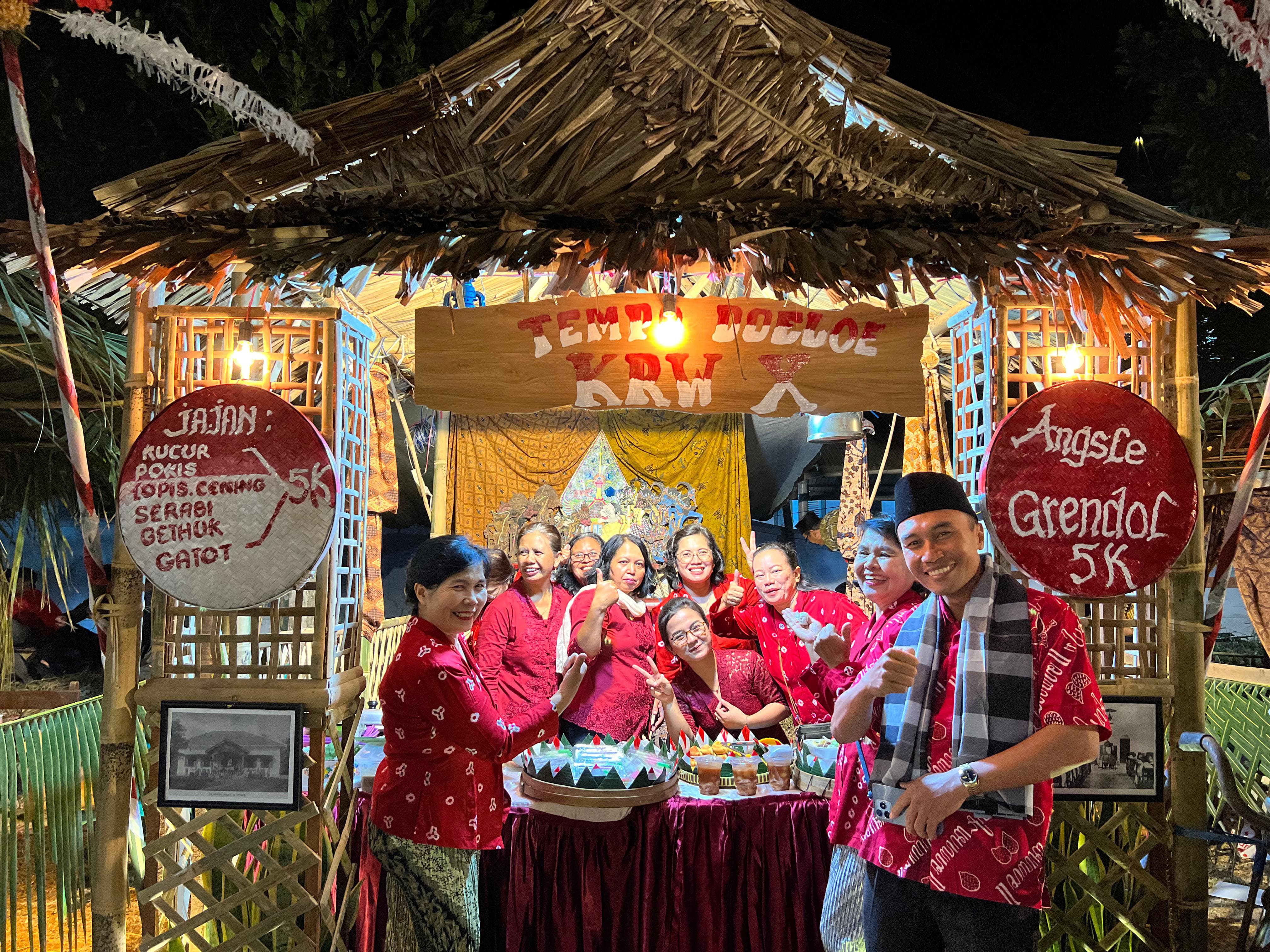 Rayakan Kemerdekaan Indonesia, Jemaat GKJW Suwaru Malang Gelar Pasar Malam Bertajuk Tempo Dulu Untuk Dongkrak Ekonomi Rakyat