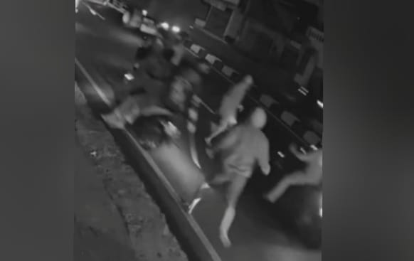 Viral Gangster Bermotor Berulah di Jombang, Tenteng Sajam dan Ancam Warga hingga Bawa Kabur Motor