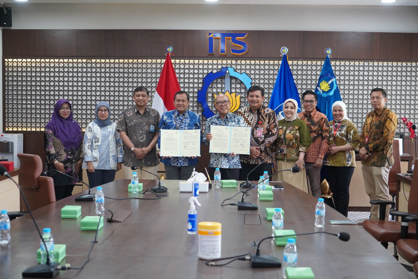 Komitemen Tingkatkan Kualitas SDM, Bank Jatim dan ITS Teken MoU