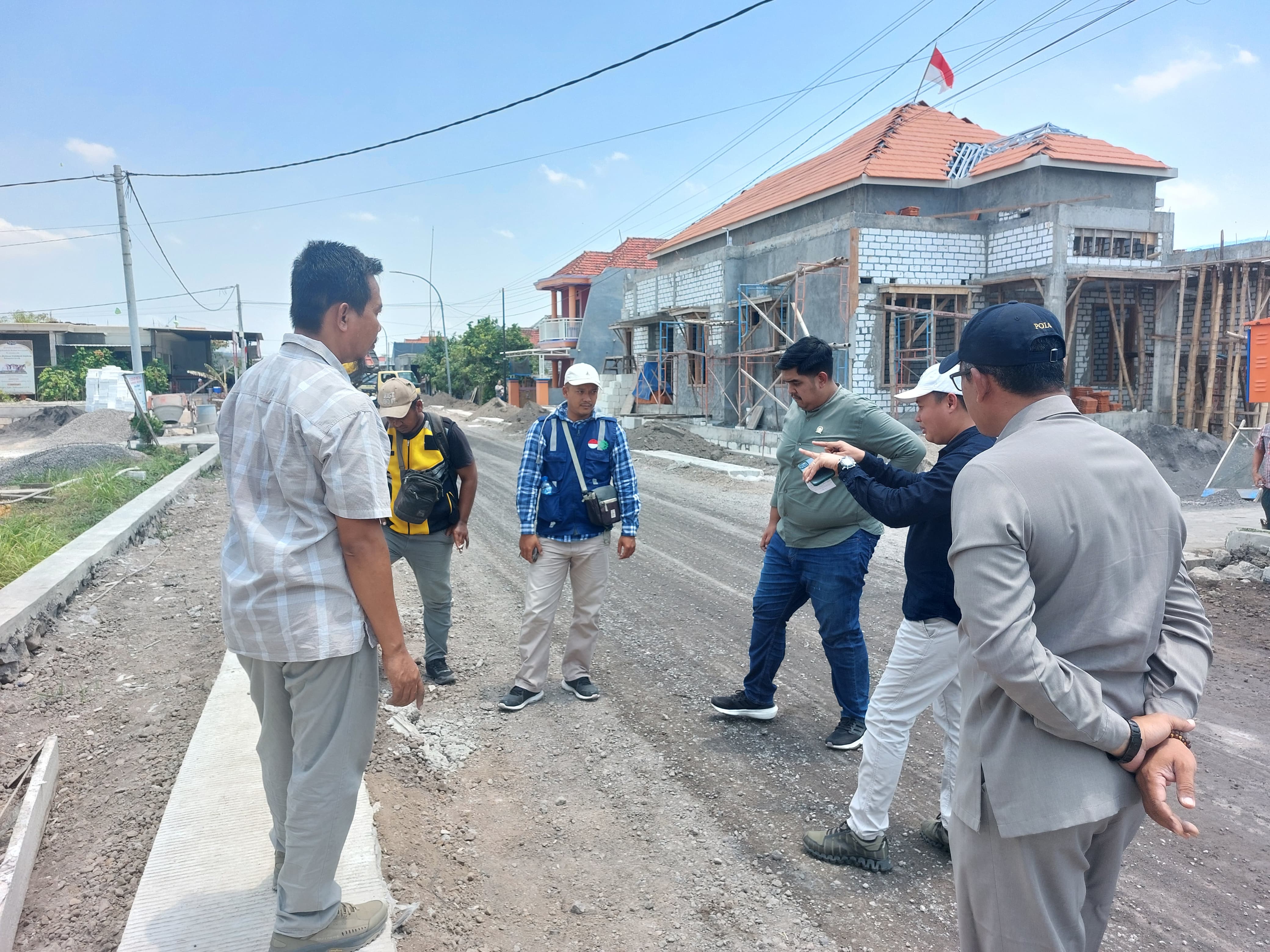 Komisi III DPRD Gresik Temukan Banyak Masalah Saat Sidak Proyek Pembangunan Jalan