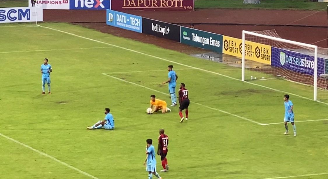Bermain dengan 10 Pemain, Persela Patahkan Kemenangan Beruntun Persipura