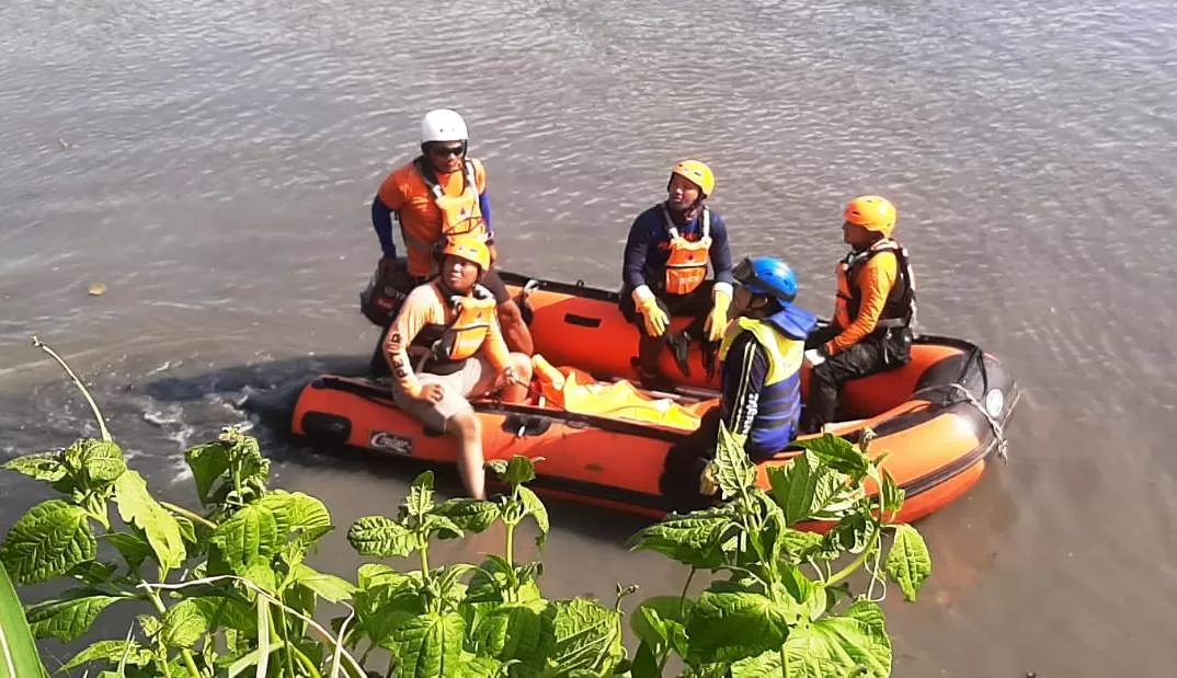 Empat Hari Sejak Tenggelam di Selokan, Balita Rizky Ditemukan Tak Bernyawa Tersangkut Eceng Gondok
