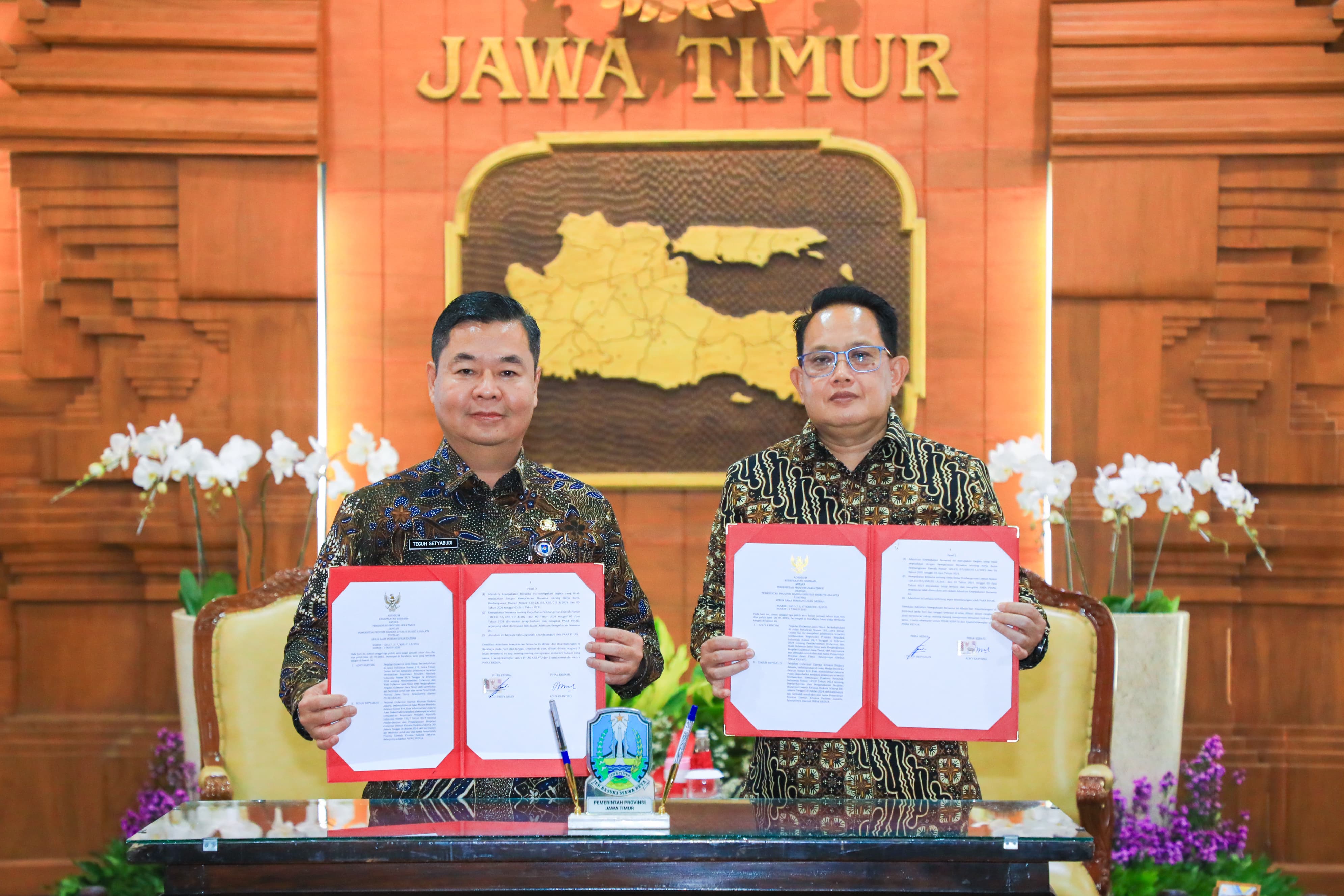 Perkuat Sinergi Pembangunan Daerah, Pemprov Jatim dan DKI Jakarta Tandatangani Adendum Kesepakatan Bersama