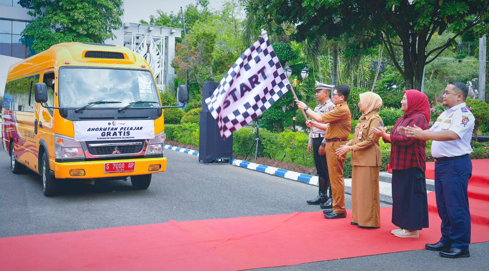 Ini Rencana Pemkab Bojonegoro untuk Angkutan Pelajar Gratis 2025