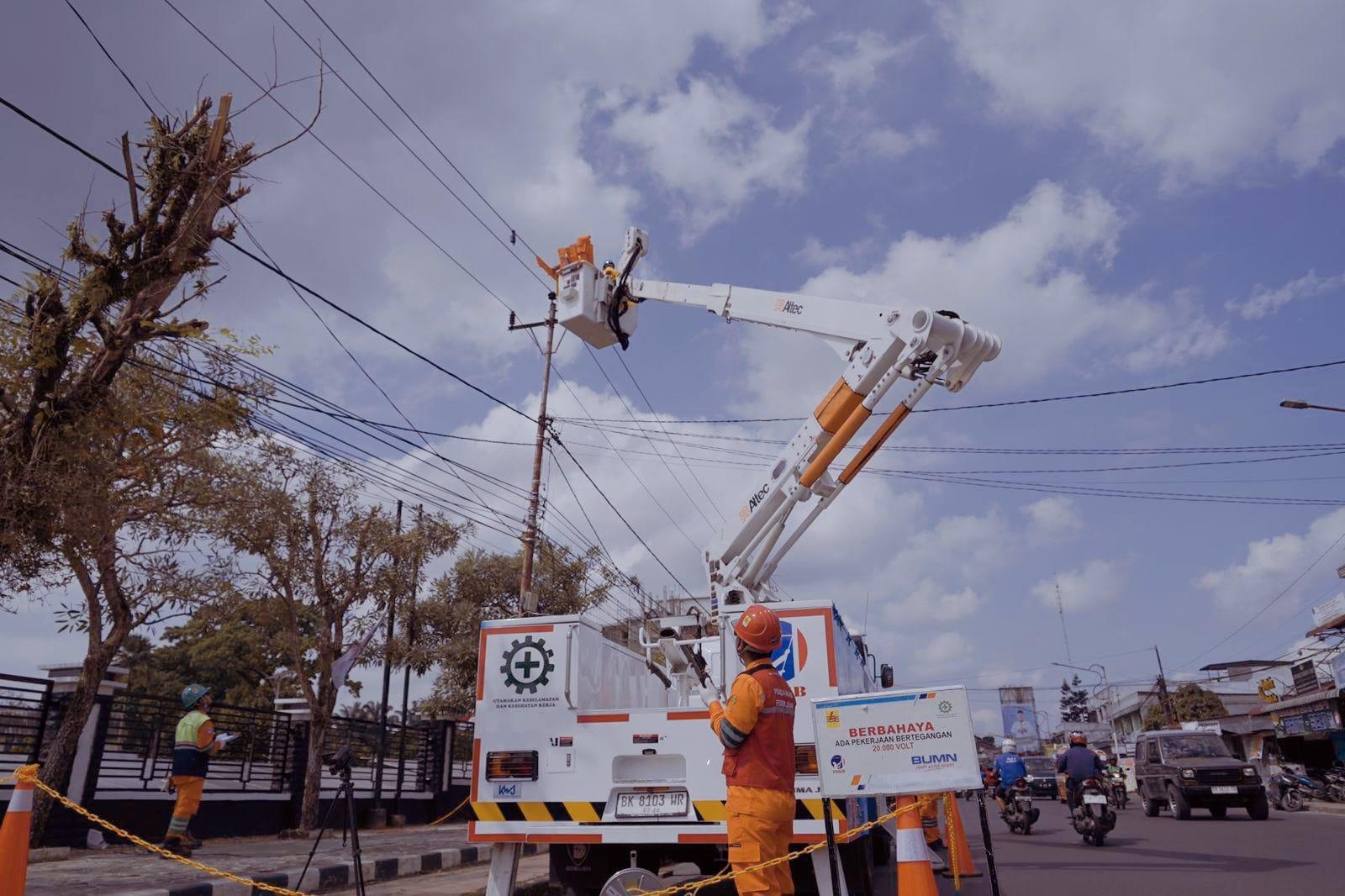 Keandalan Listrik Meningkat, PLN Catat Penurunan Durasi dan Frekuensi Gangguan pada 2024
