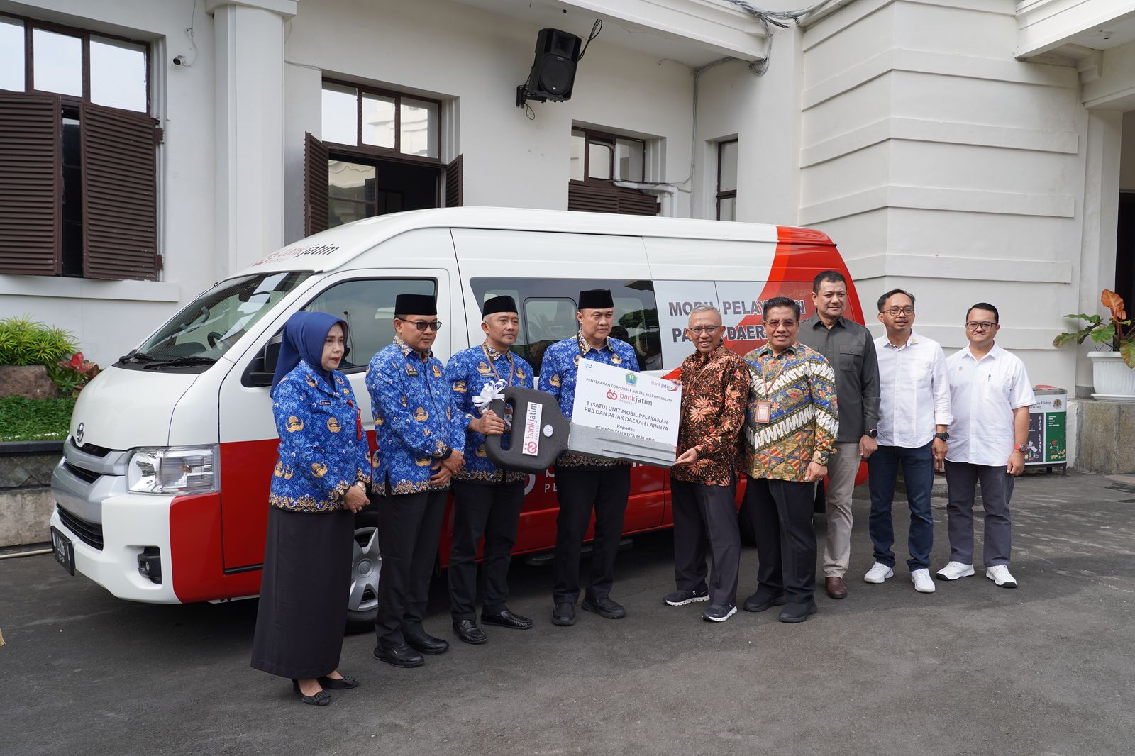 Bank Jatim Perkuat Layanan Publik dan Infrastruktur Kota Lewat Program CSR
