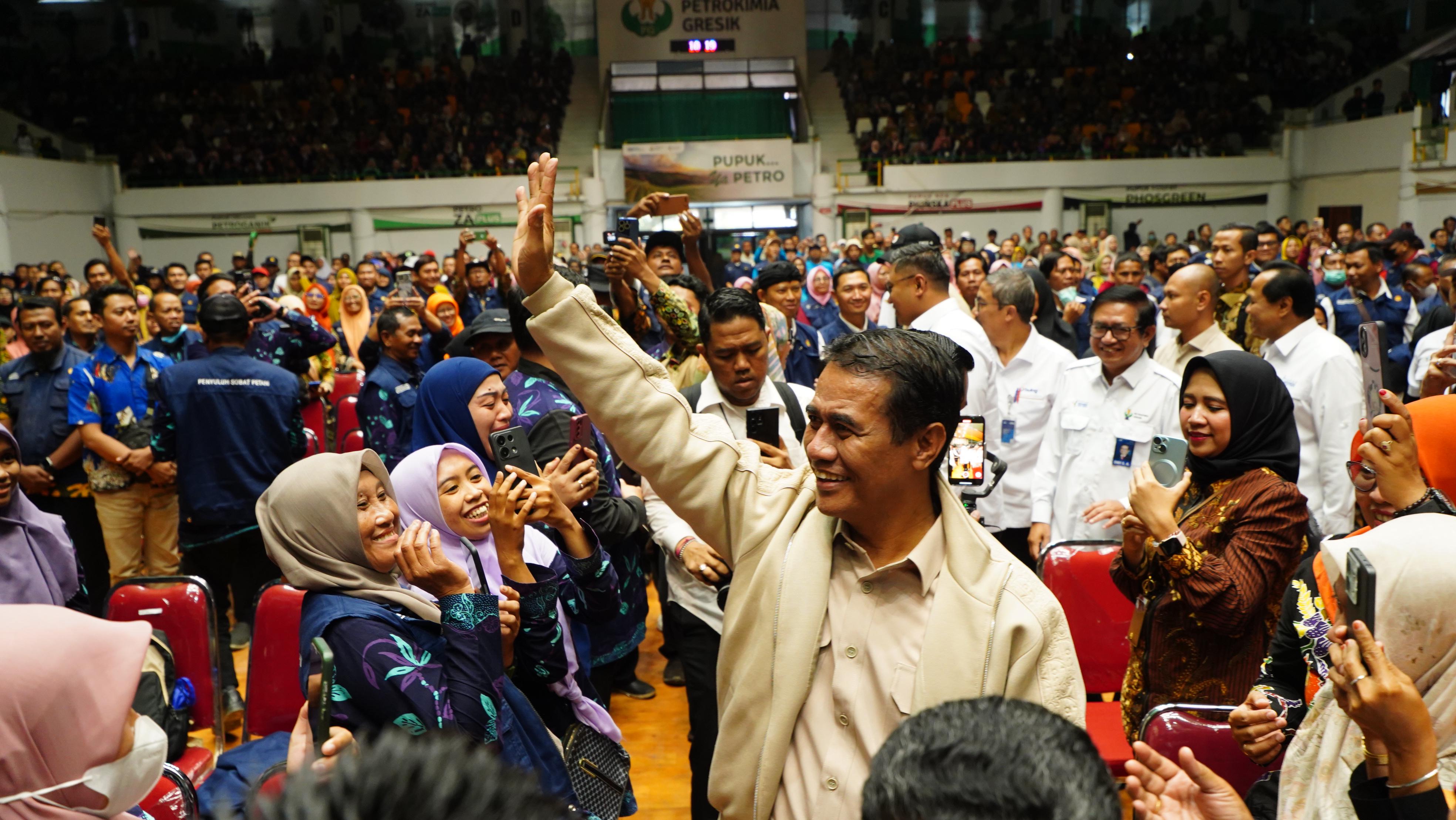 Mentan Ajak 3.600 PPL Jatim Tingkatkan Produksi Padi ke 12 Juta Ton, Petrokimia Gresik Siap Dukung dengan Stok Pupuk