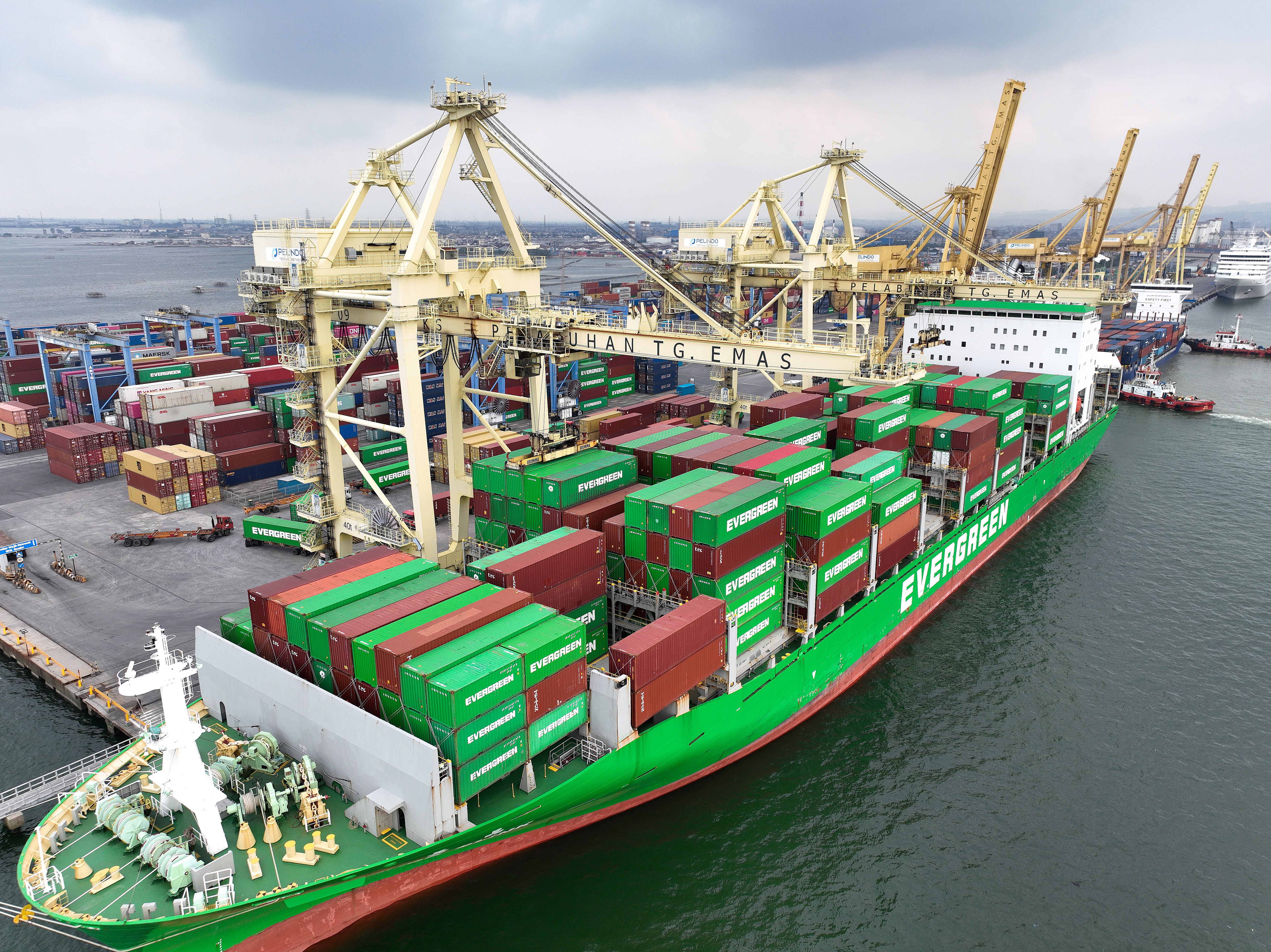 Pelindo Terminal Petikemas Siap Layani Logistik Lebaran Tahun 2025