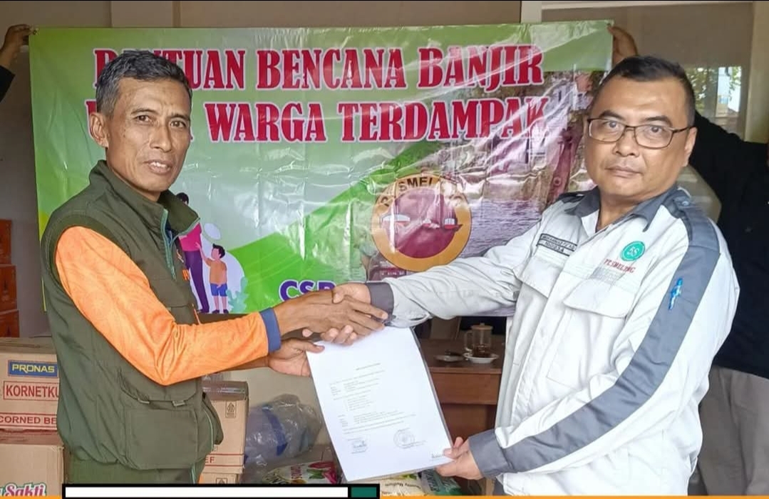 Bantu Korban Banjir, PT Smelting Serahkan Bahan Pangan ke BPBD Kabupaten Gresik