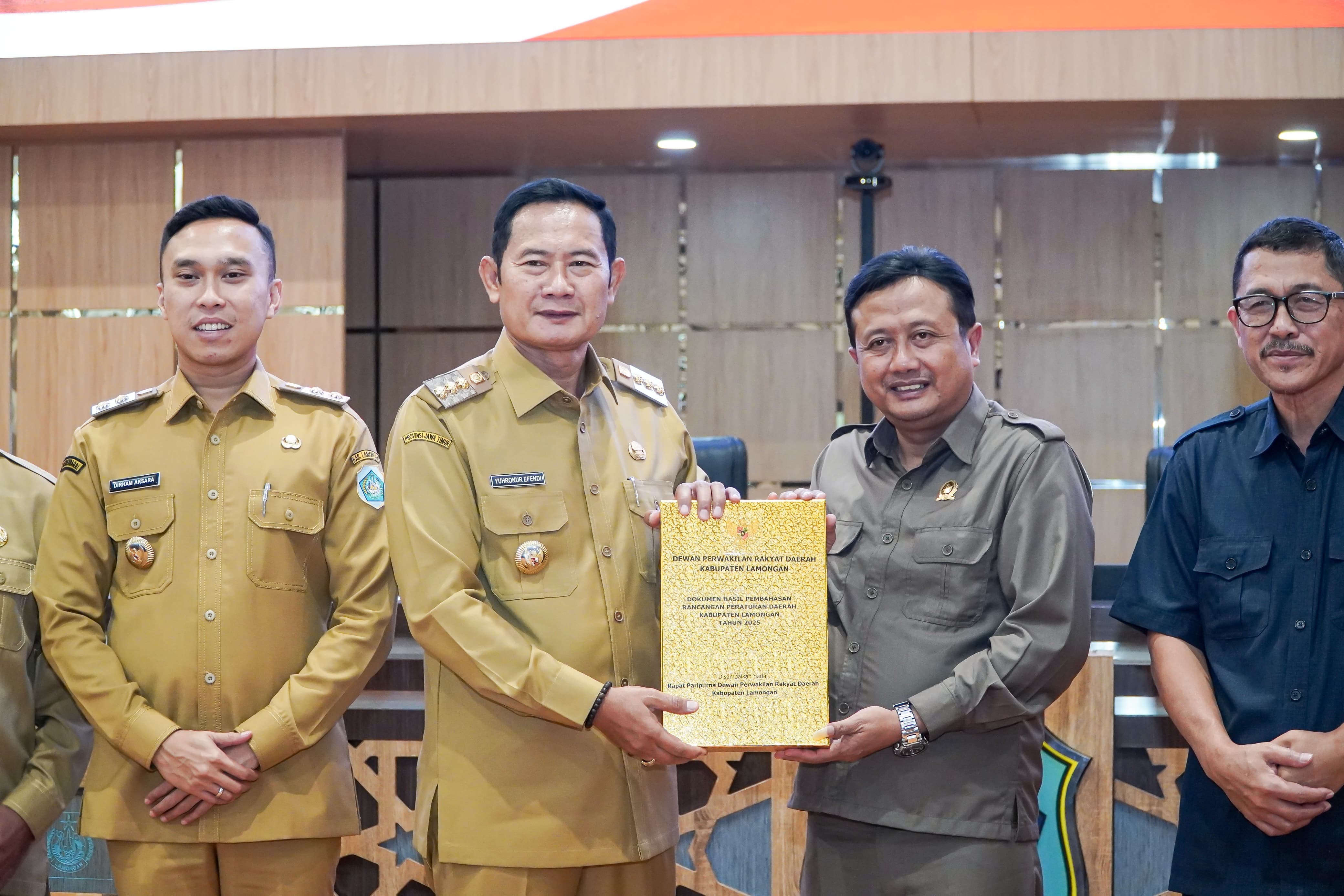 Tujuh Raperda Tahun 2025 Disahkan Menjadi Perda di Lamongan, Berikut Isinya