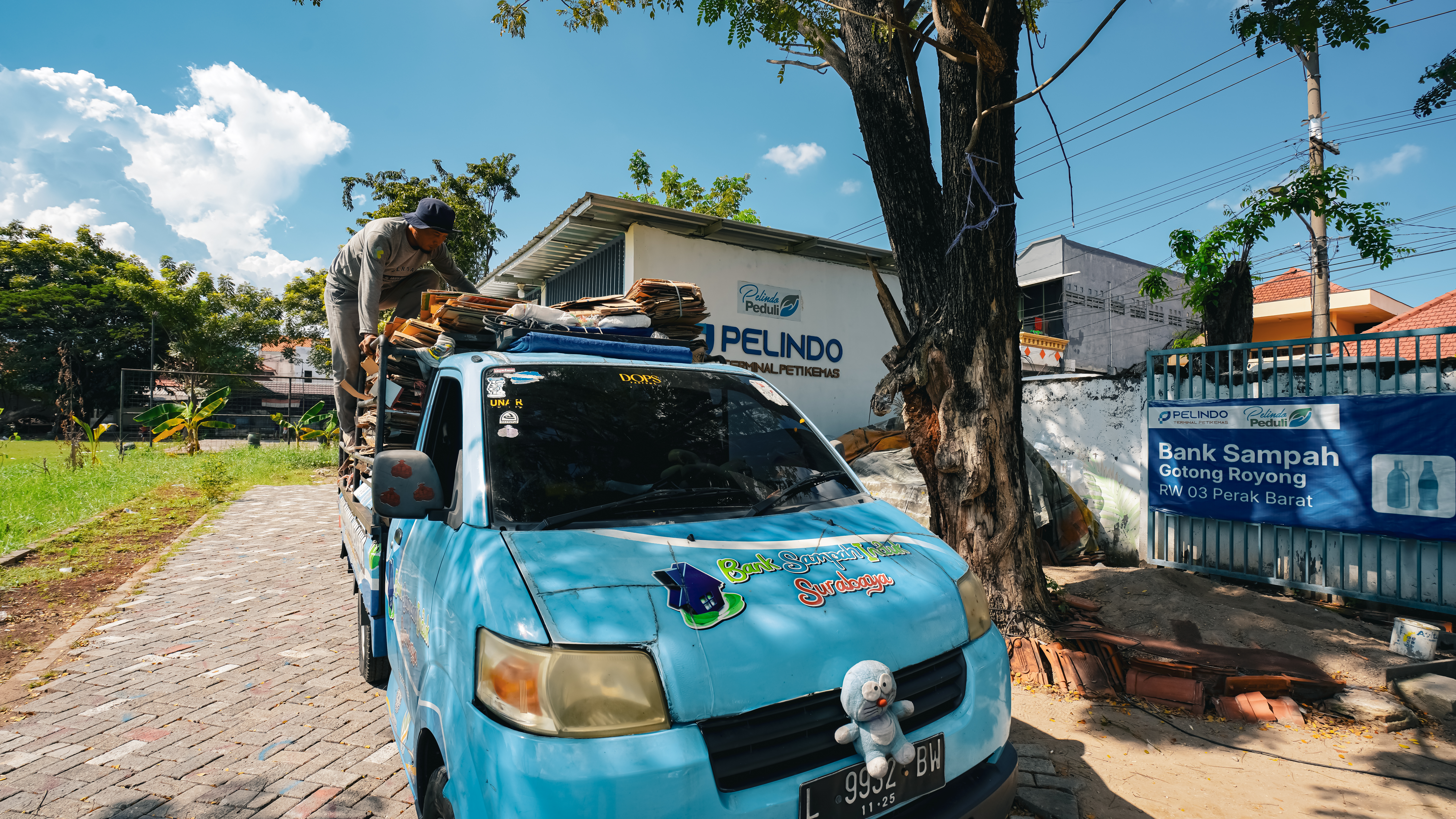 SPTP dan TPS Inisiasi Program Kolaboratif Peduli Lingkungan Melalui Pendirian Bank Sampah di Perak Barat