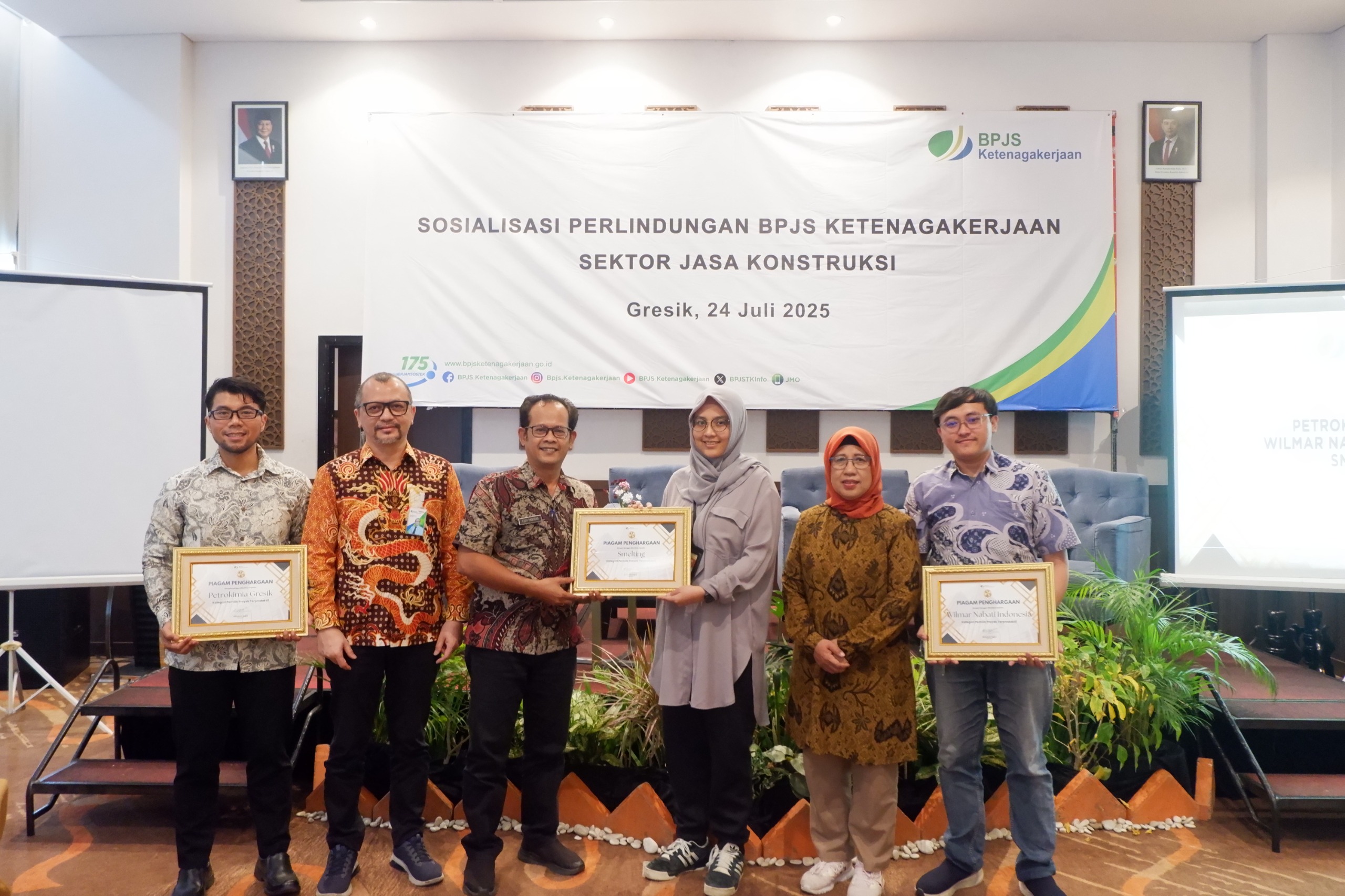 PT Smelting Raih Penghargaan "Pemilik Proyek Terproduktif" dari BPJS Ketenagakerjaan Gresik