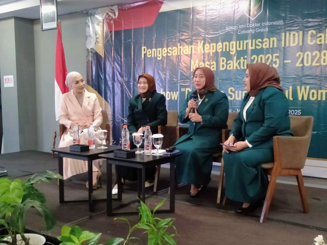 Become Successful Womenpreneur: Kiat Sukses Berbisnis dan Mengelola Keluarga dari IIDI Gresik