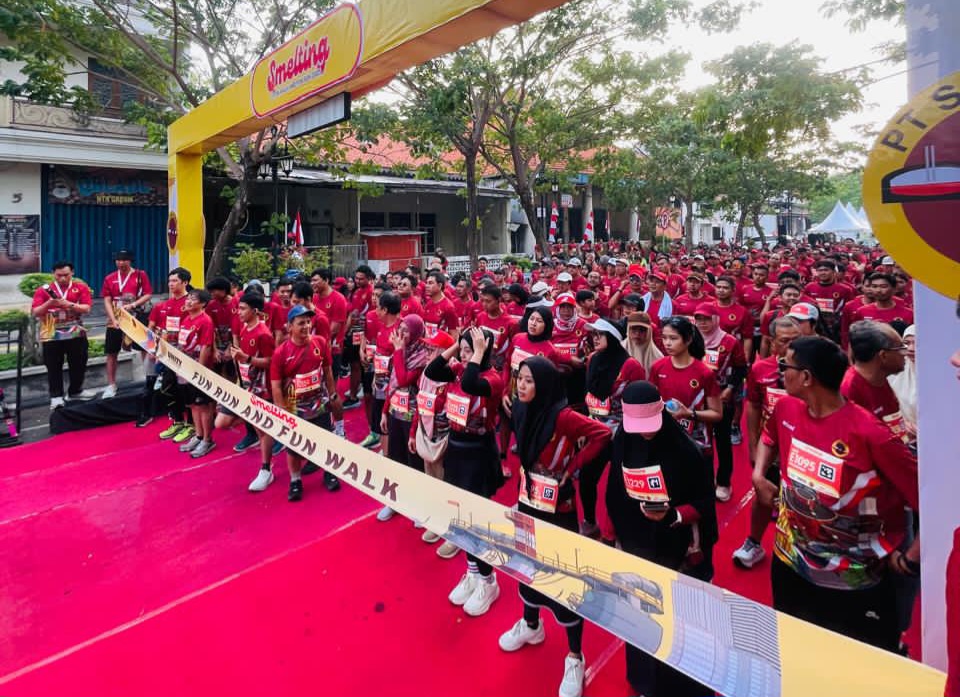 700 Karyawan PT Smelting Meriahkan Fun Run and Walk Run 2025