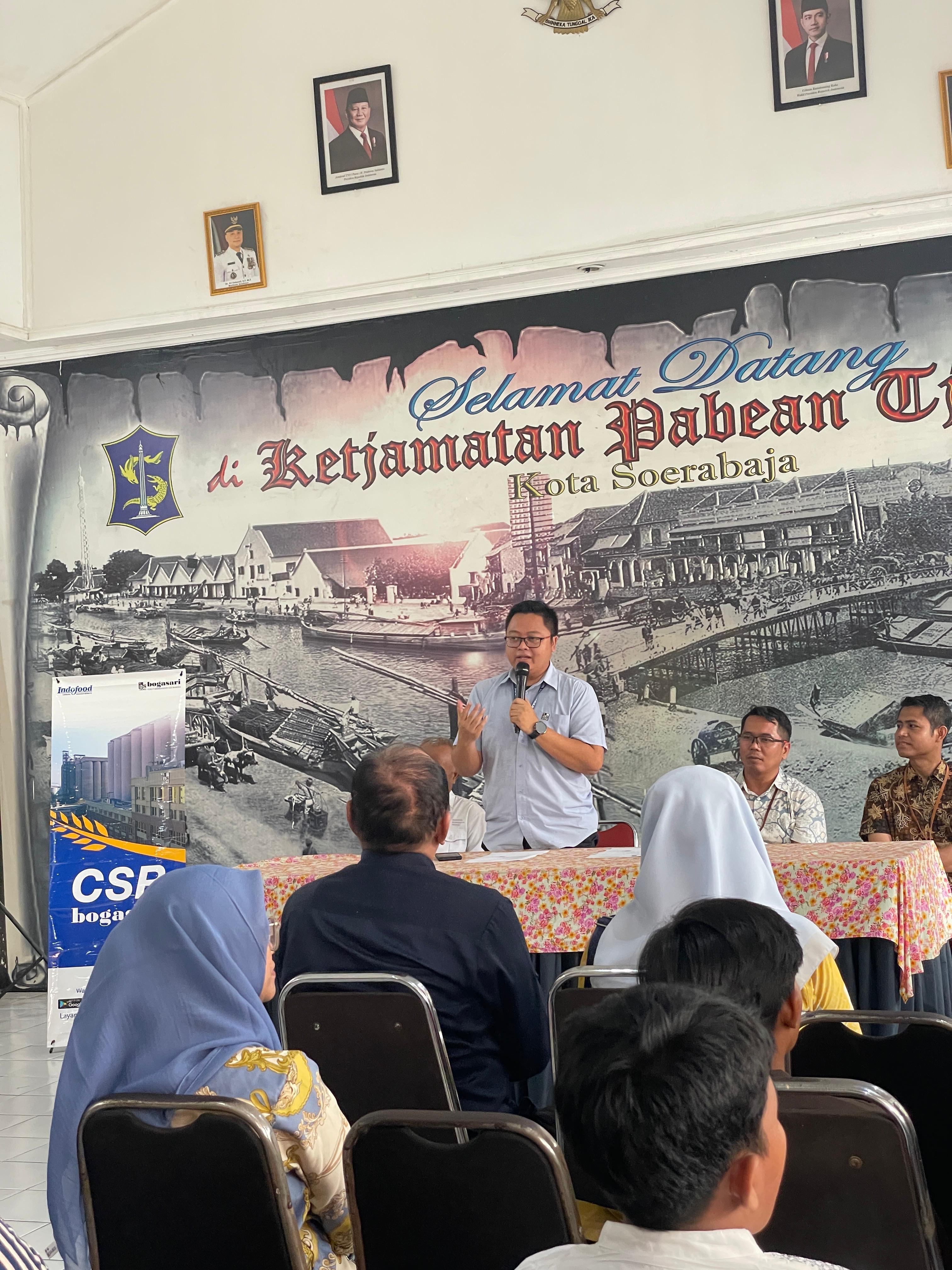 Bogasari Mengajar Salurkan Beasiswa Pendidikan untuk Siswa Kurang Mampu di Surabaya