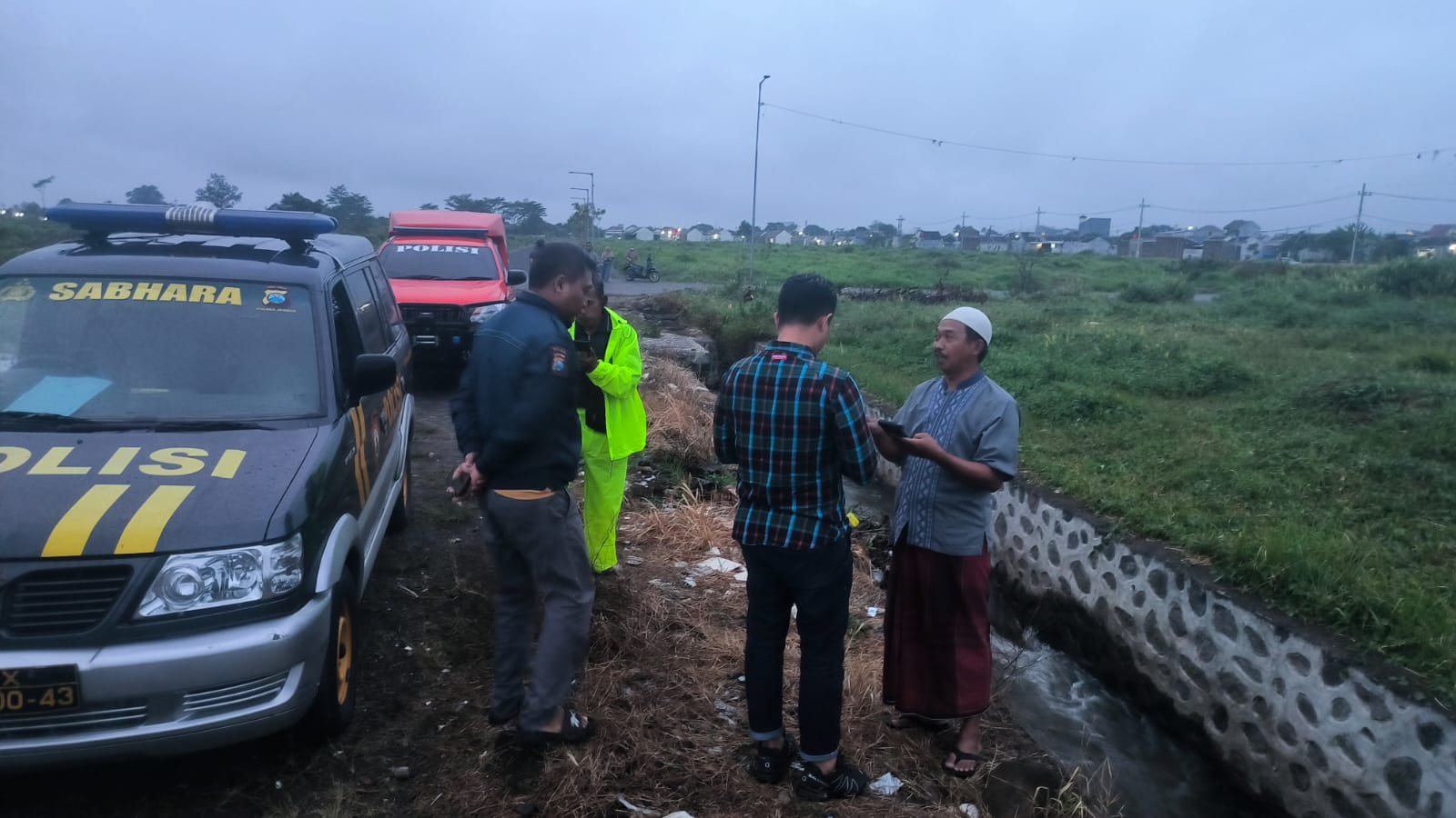 Tragedi di Jember, Balita Ditemukan Meninggal Hanyut di Saluran Air