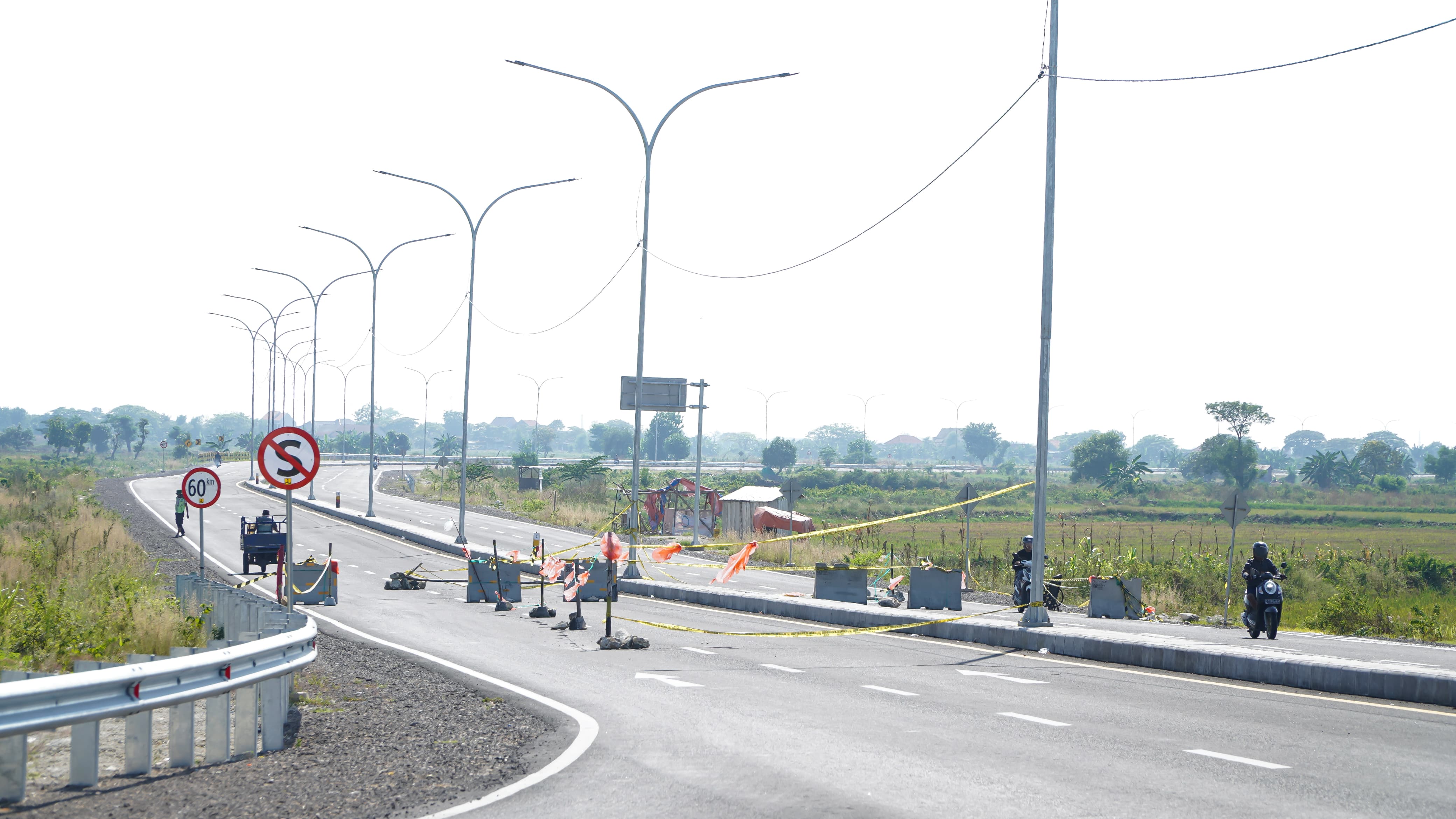 Dua Traffic Light Baru Dibangun di Jalur Lingkar Utara Lamongan