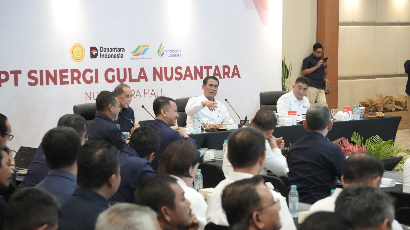 Mentan Kunjungi SGN, Targetkan Bongkar Ratoon 80 Ribu Hektare untuk Swasembada Gula