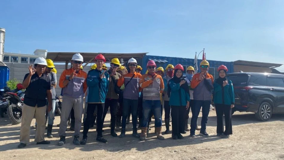 Mahasiswa Magang UMG Ikuti Toolbox Meeting di JIIPE Gresik