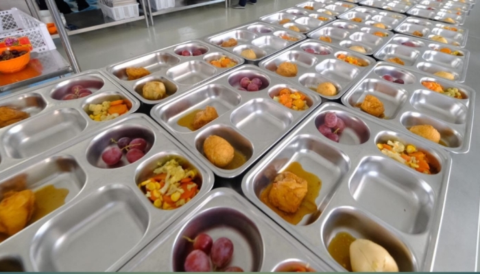 Usai Kasus Keracunan, Sekolah Pengelola Makanan Bergizi di Sumenep Dikejar Sertifikat Higiene