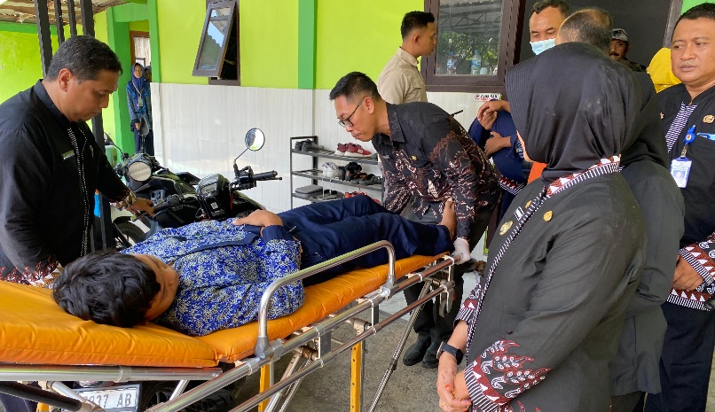 Ratusan Siswa di Bojonegoro Diduga Keracunan Makanan MBG, Puluhan Dilarikan ke Puskesmas