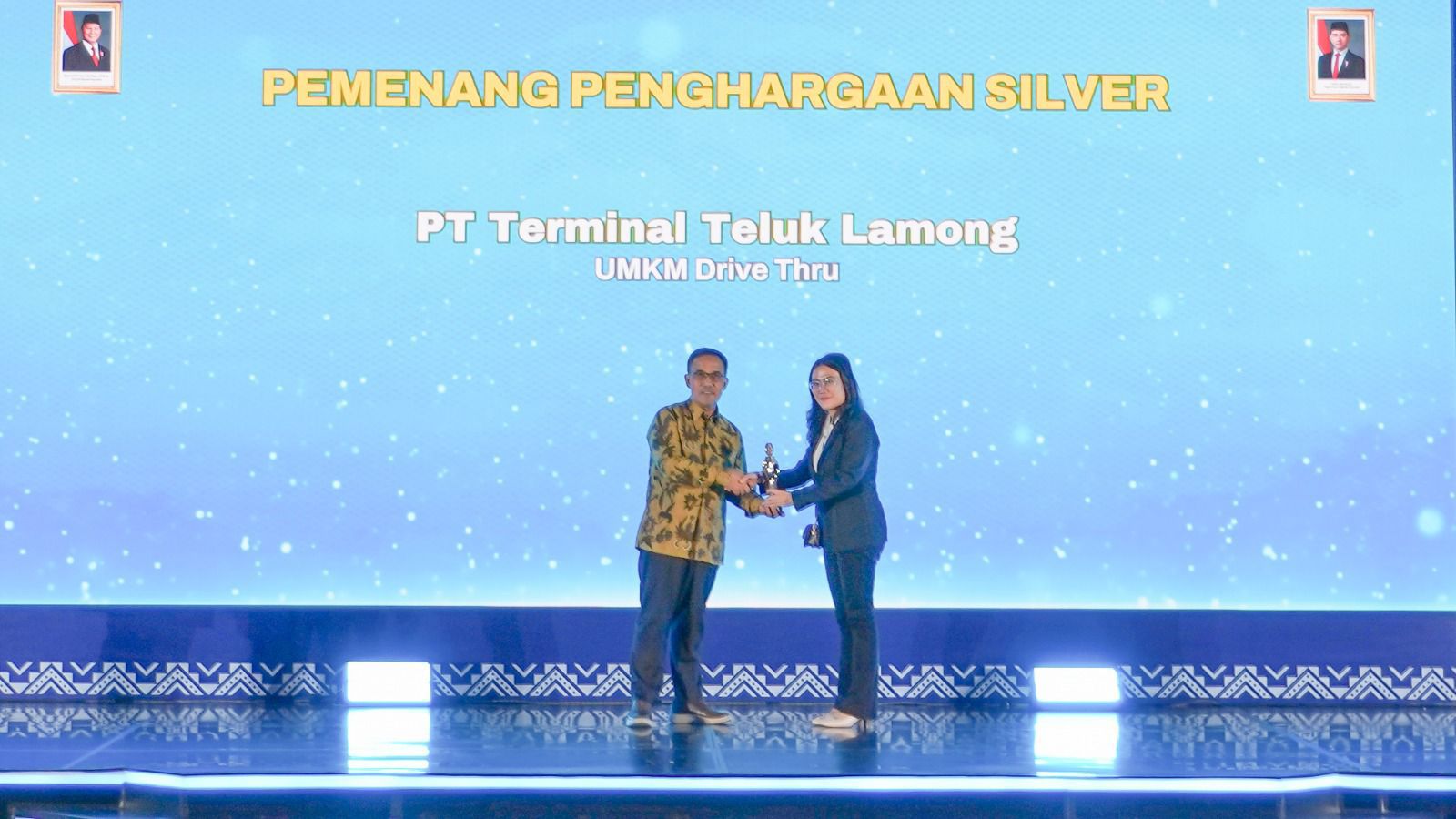 Program UMKM Drive Thru Antar Terminal Teluk Lamong Raih Silver Award CSR & PDB 2025