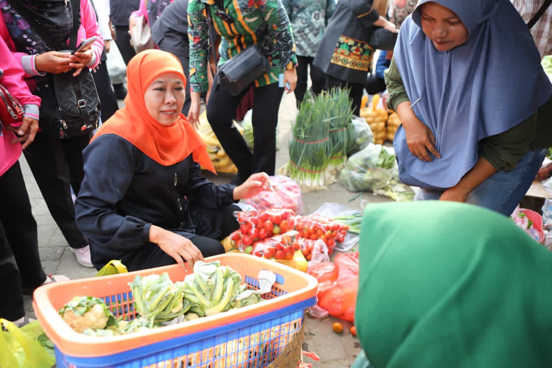 Tinjau Pasar Plaosan Magetan, Gubernur Khofifah: Jadi Pusat Agrobisnis dan Penggerak Ekonomi Madiun Raya