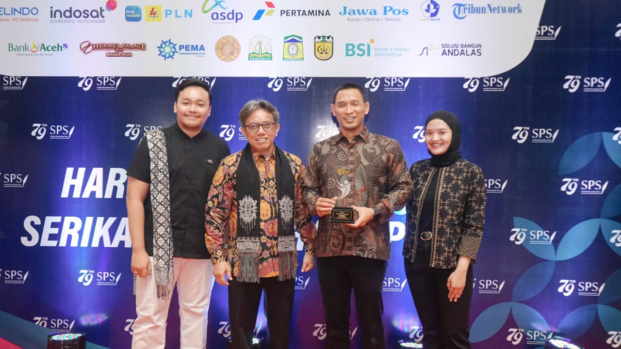 Kelola Komunikasi Perusahaan dengan Baik, Petrokimia Gresik Raih 3 Penghargaan Nasional