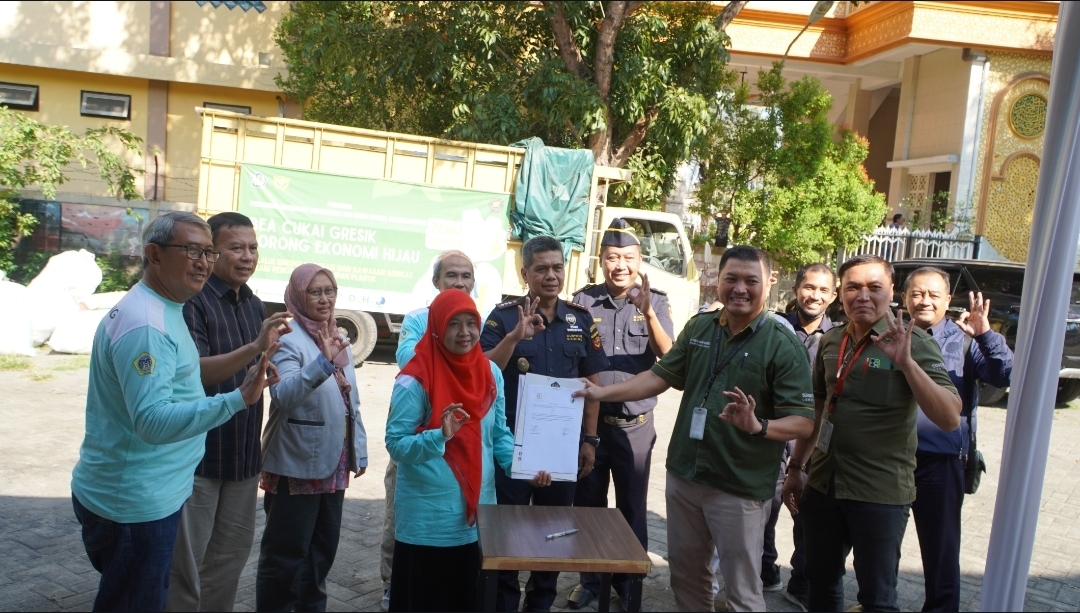 Bea Cukai Gresik Dorong Ekonomi Sirkular Lewat Pengelolaan Sampah Plastik