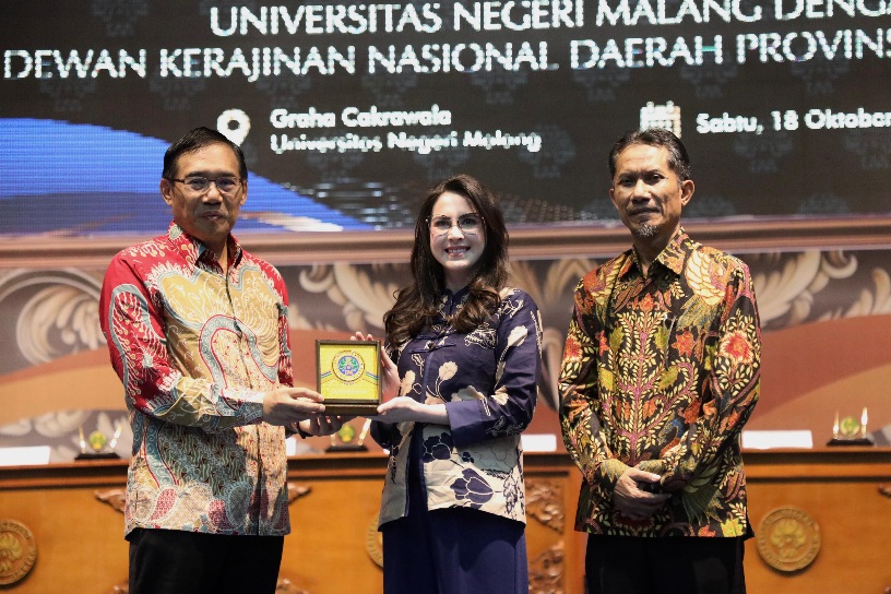 Arumi Dorong UMKM dan IKM Naik Kelas, Dekranasda Jatim Gandeng Universitas Negeri Malang