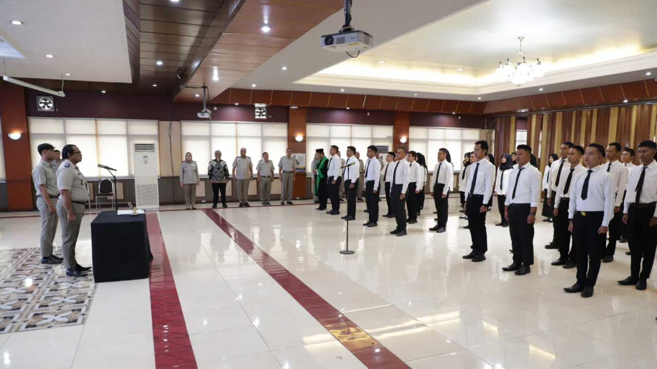 Laksanakan Pengambilan Sumpah Jabatan Surveyor Berlisensi, Kanwil BPN Jawa Timur Perkuat SDM Survei dan Pengukuran