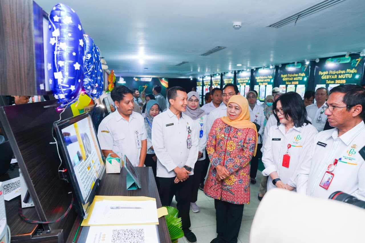 Gubernur Khofifah Luncurkan Inovasi OM@H di HUT Ke-87 RSUD Dr. Soetomo, Bangga Jadi Center of Excellence Kesehatan
