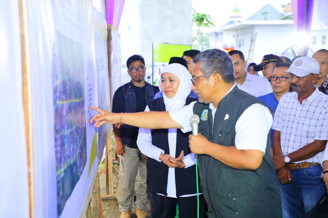 Gubernur Khofifah Tinjau Penanganan Kawasan Kumuh Terpadu di Mojokerto, Wujudkan Permukiman Sehat dan Nyaman Bagi Warga