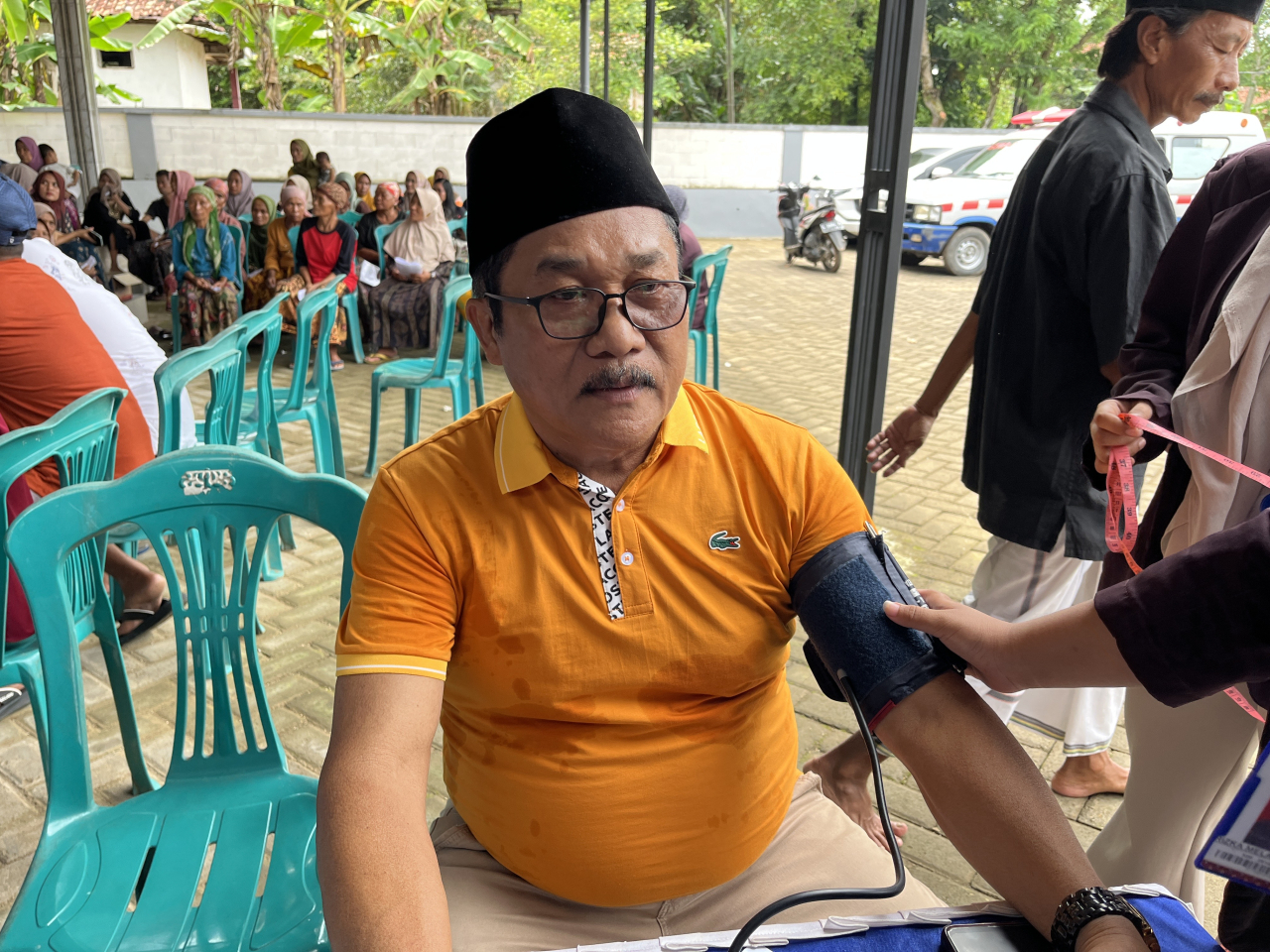 Ratusan Warga Serbu Baksos NasDem di Bangkalan, Pemeriksaan Mata Gratis Jadi Buruan Utama Lansia