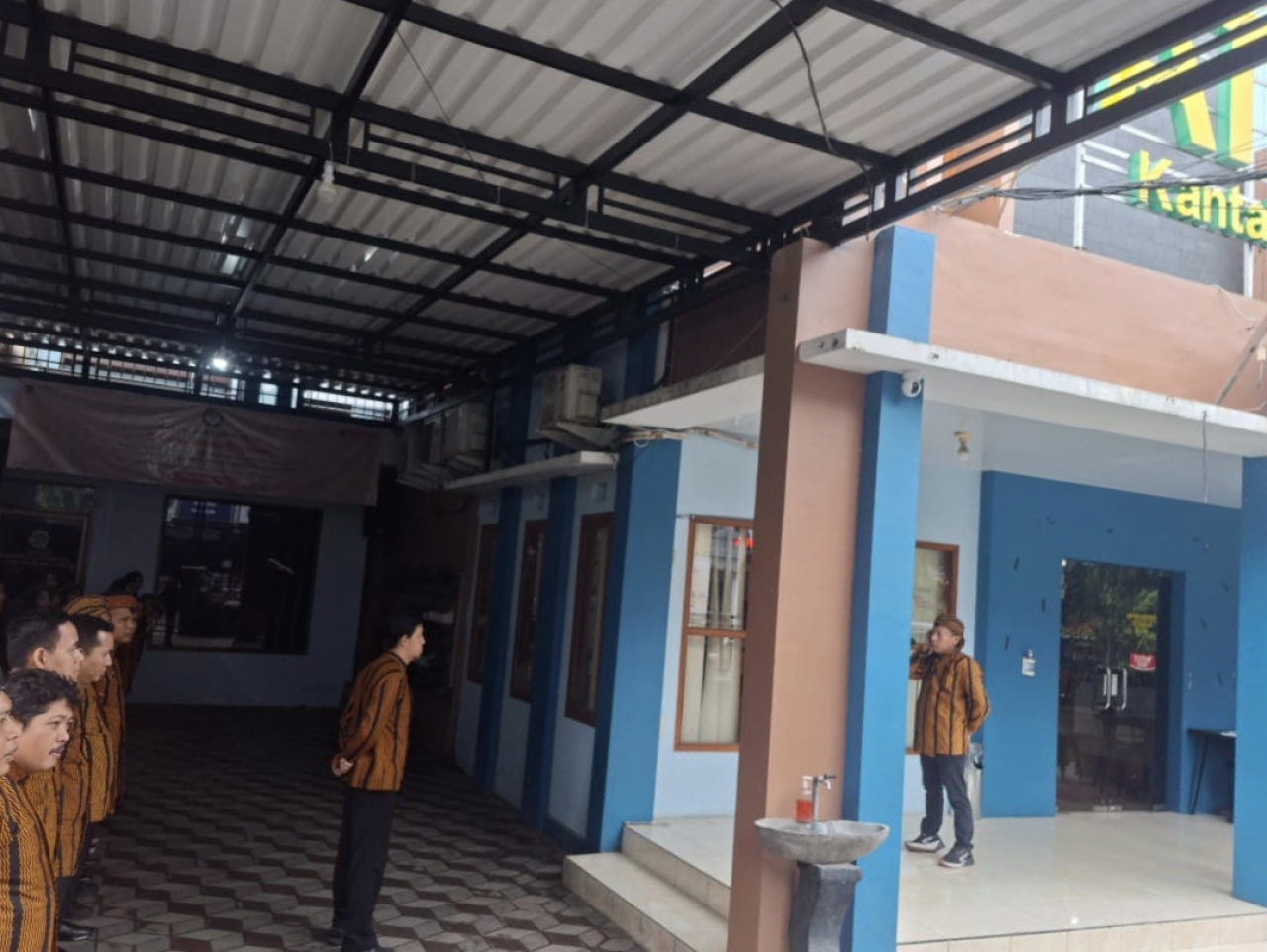 Apel Rutin Kantah ATR/BPN Tulungagung: Kenakan Batik Lurik, Pertegas Komitmen Pelayanan di Hari Jadi ke-820