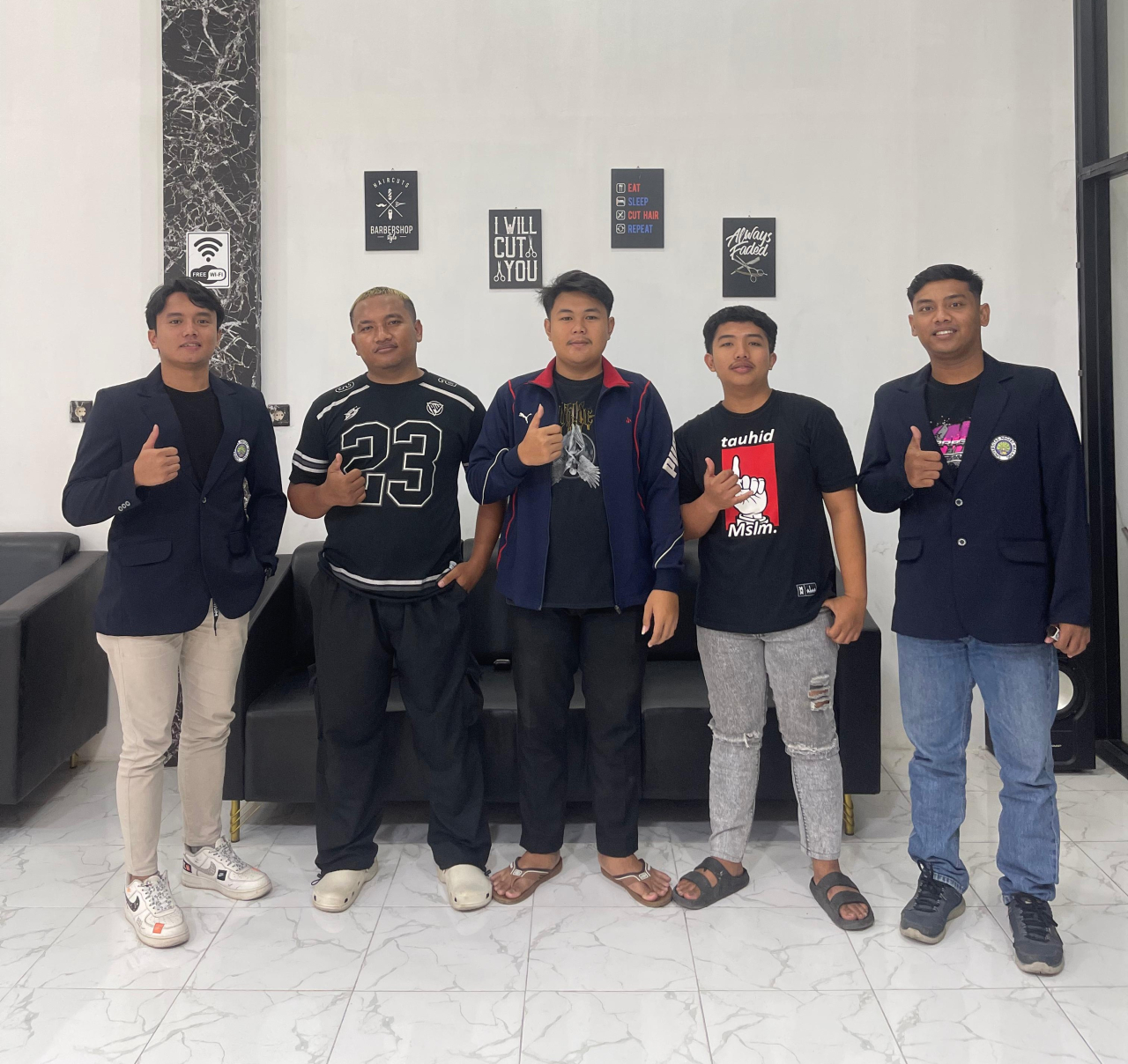 Optimalisasi Manajemen Usaha, Tim Universitas Negeri Malang Bantu Crown Barbershop Jadi Lebih Profesional dan Kompetitif