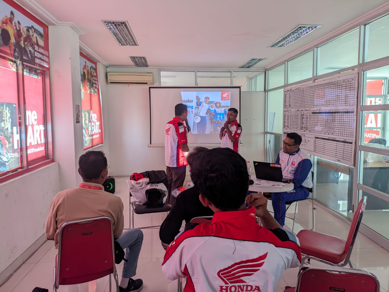 MPM Honda Jatim Adakan Training for Trainer Edukasi Keselamatan Berkendara untuk Jaringan Dealer di Tuban