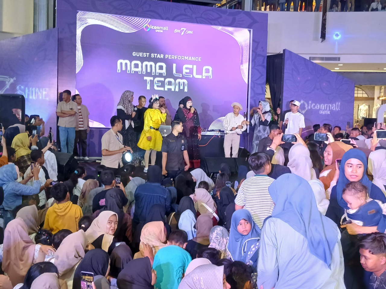 Puncak Perayaan Anniversary ke 7 Icon Mall Gresik Hadirkan Mama Lela