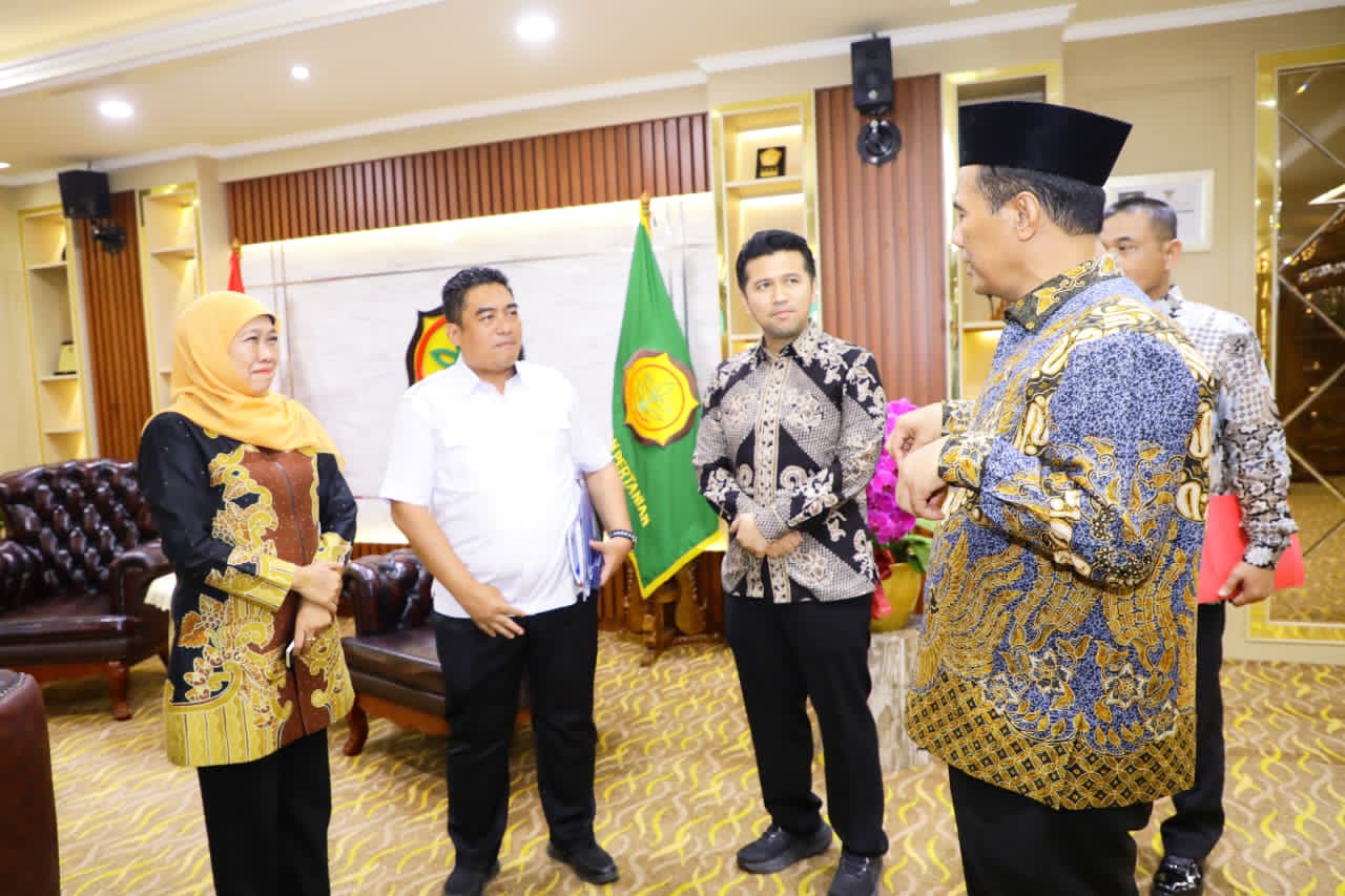 Gubernur Khofifah dan Wagub Emil Temui Menteri Pertanian RI, Tegaskan Kesiapan Jatim Kawal Program Strategis Nasional Wu
